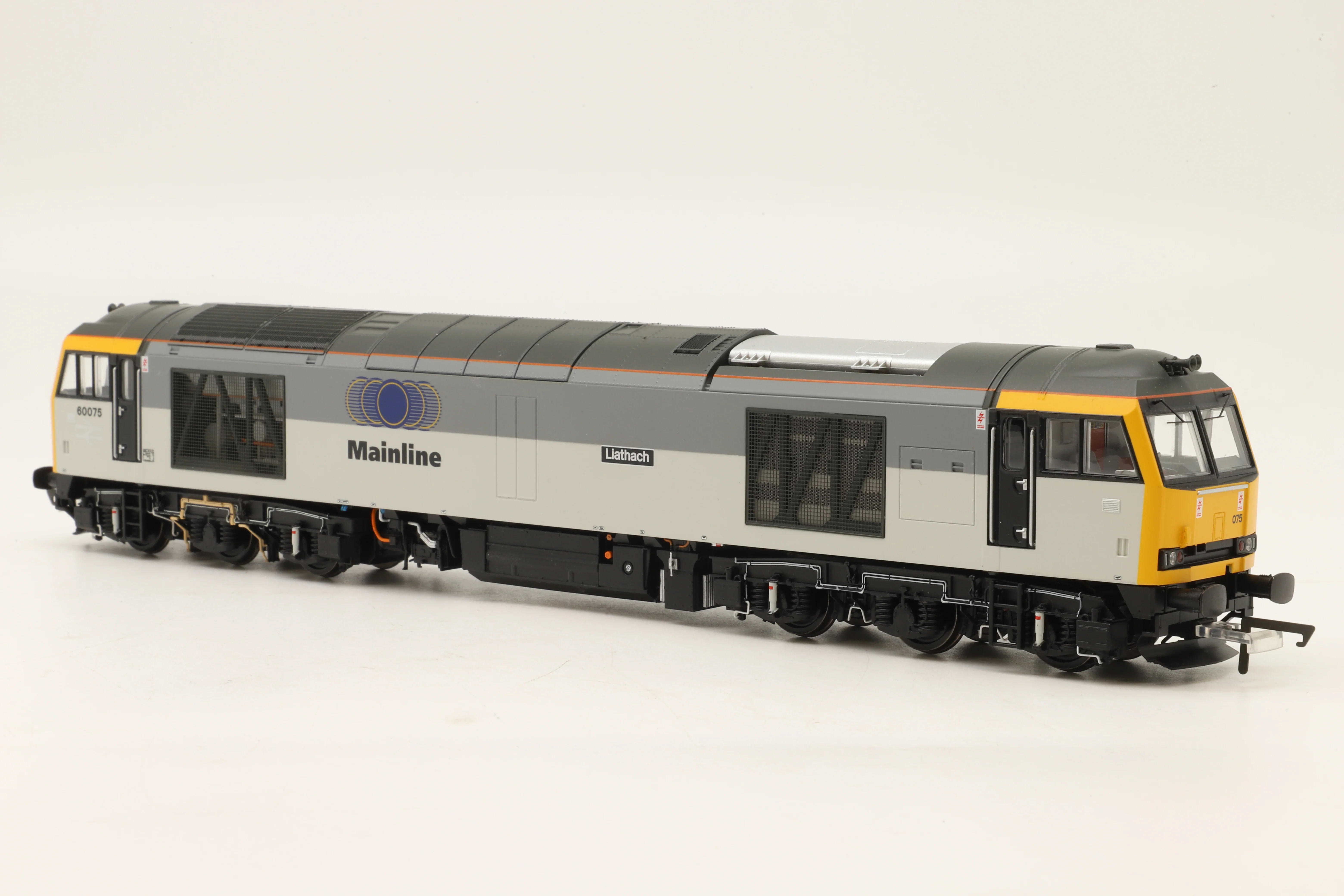 Accurascale OO ACC3036 Class 60 60075 'Liathach' in Mainline (Debranded BR Railfreight) Grey - DCC Sound - Image 2