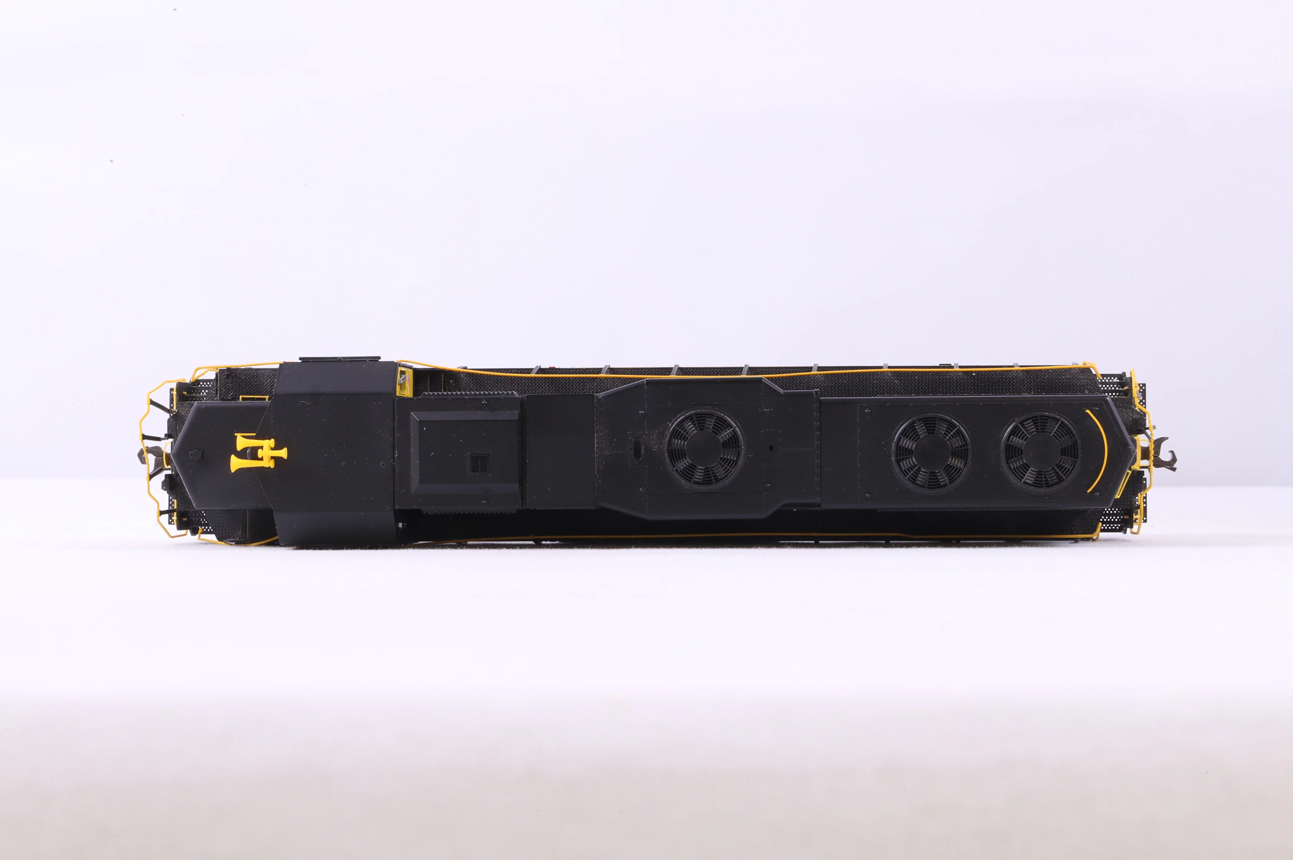 Atlas HO 9157 GP-38 Locomotive Low Nose '2028' Pittsburg & Lake Erie DCC Fitted - Image 5