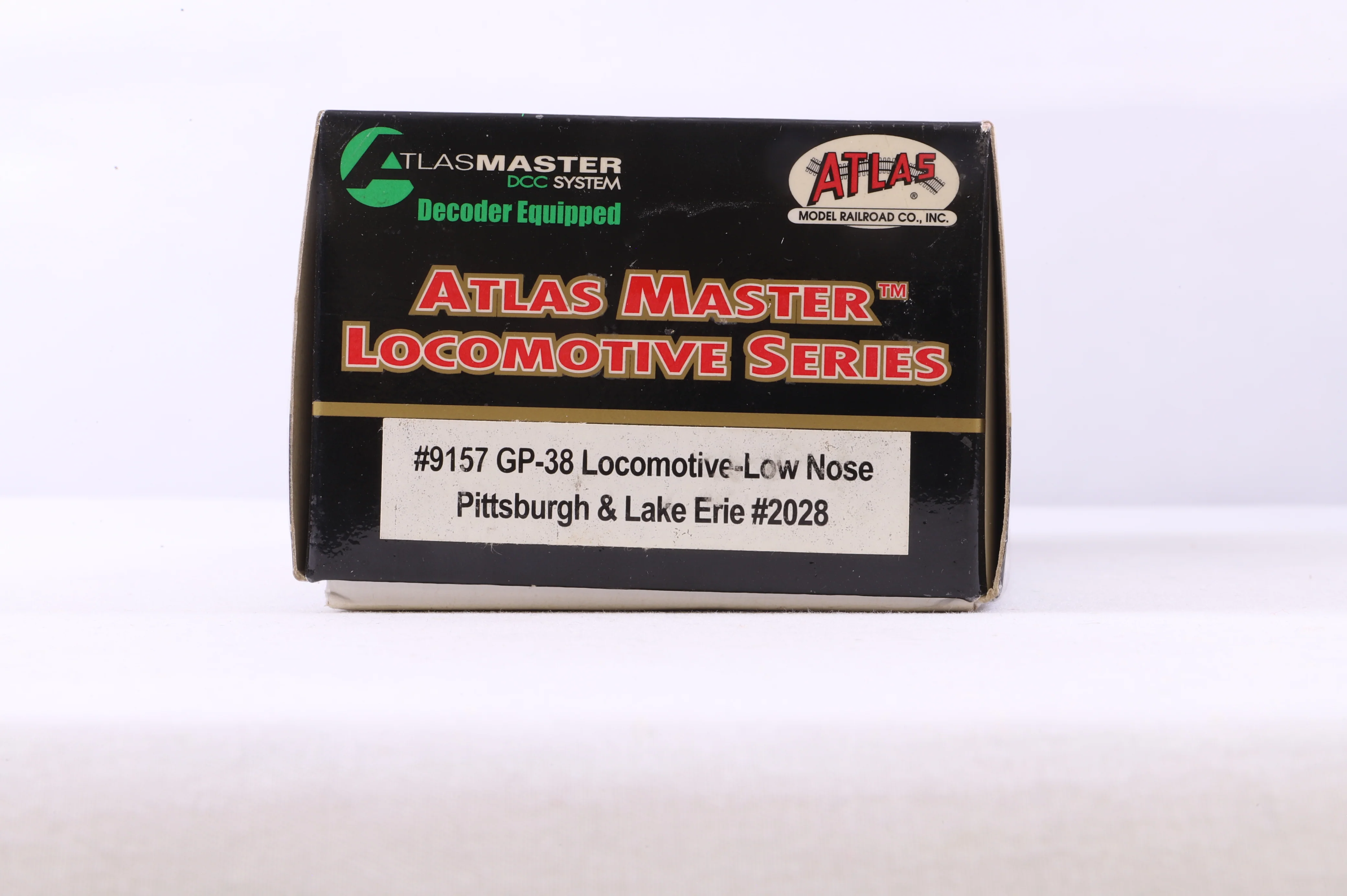 Atlas HO 9157 GP-38 Locomotive Low Nose '2028' Pittsburg & Lake Erie DCC Fitted - Image 7