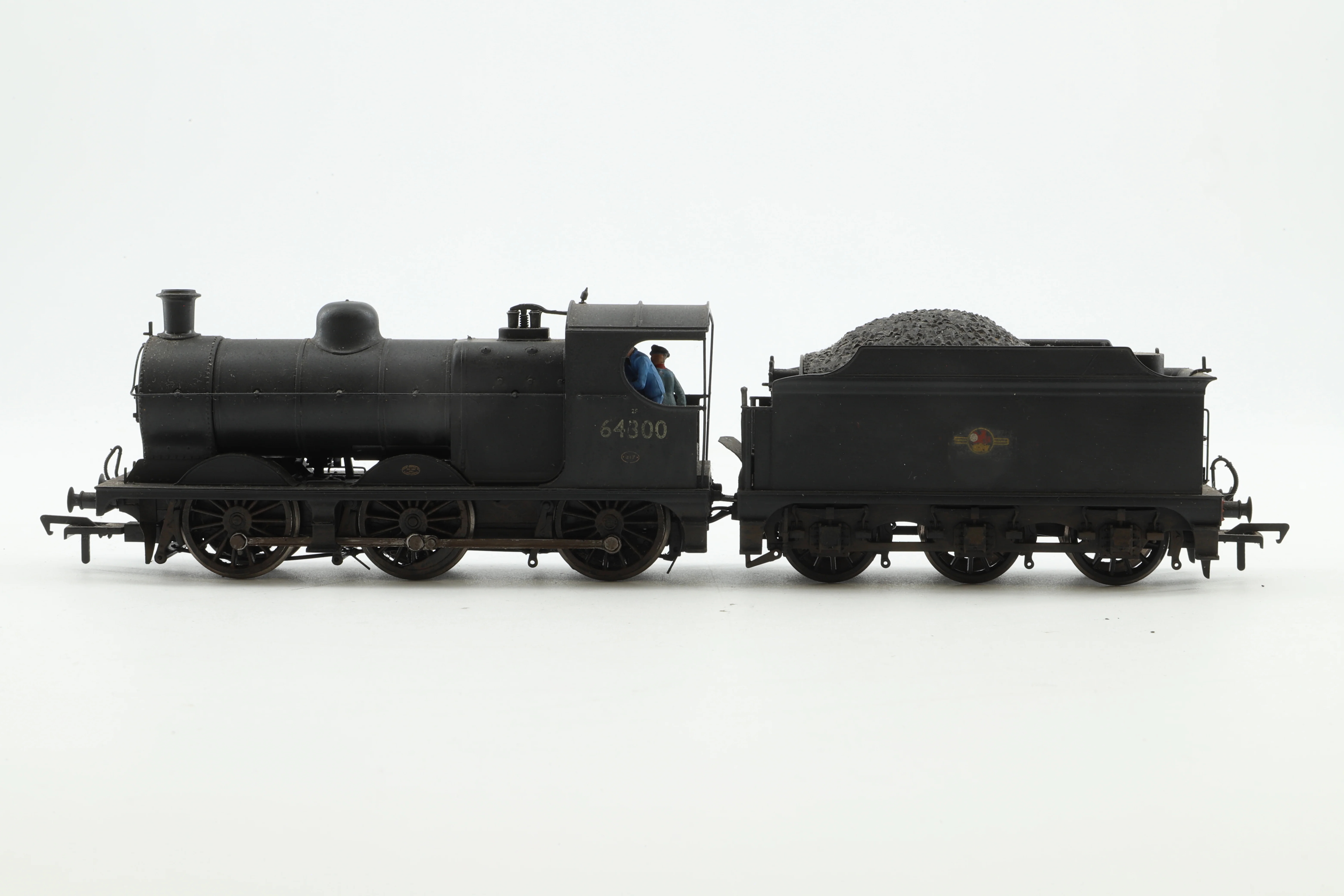 Bachmann OO 31-318 Class J11 '64300' BR Late Crest, Re-Numbered & Crested, Weathered, DCC Sound - Image 3