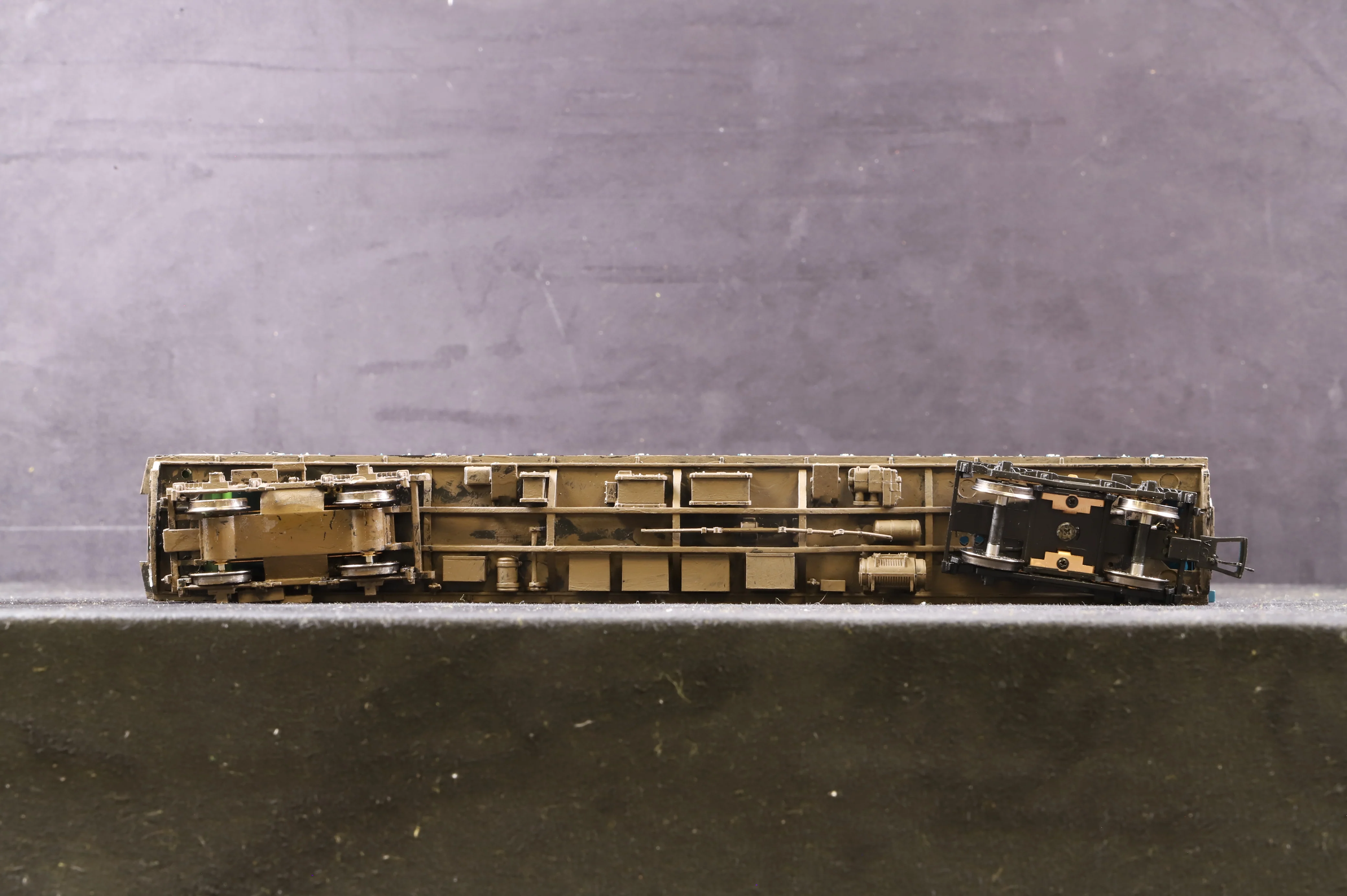 Bachmann OO 31-377 Class 416 2EPB 2 Car EMU No.6238 in BR/NSE Blue/Grey Livery - Weathered - Image 4