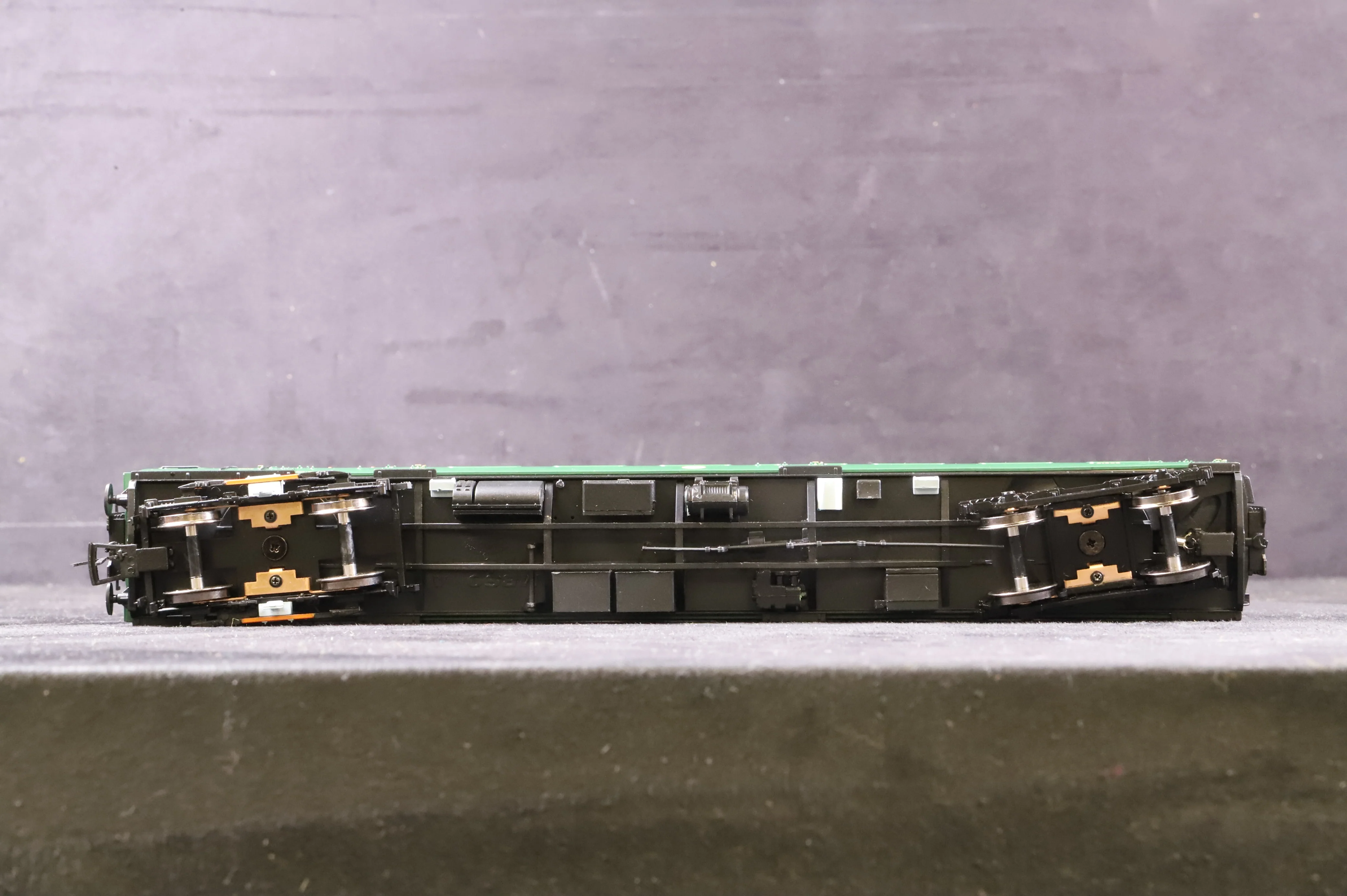 Bachmann OO 31-425A 4CEP EMU '7141' Late SR Multiple Unit Green - Image 10