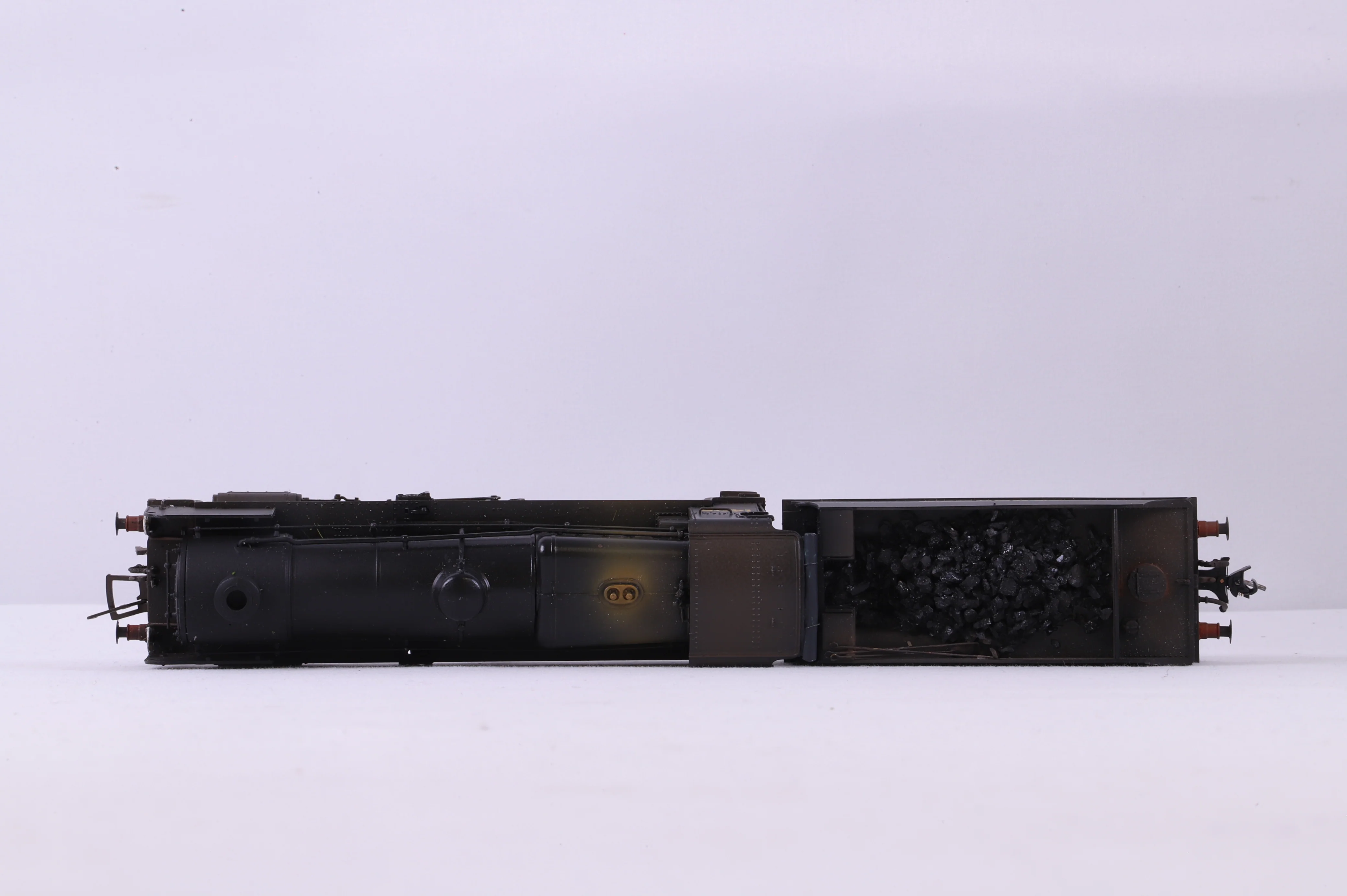 Bachmann OO 32-166 N Class No.1406 in SR Black w/ Sunshine Lettering - DCC Sound & TMC Weathered - Image 3