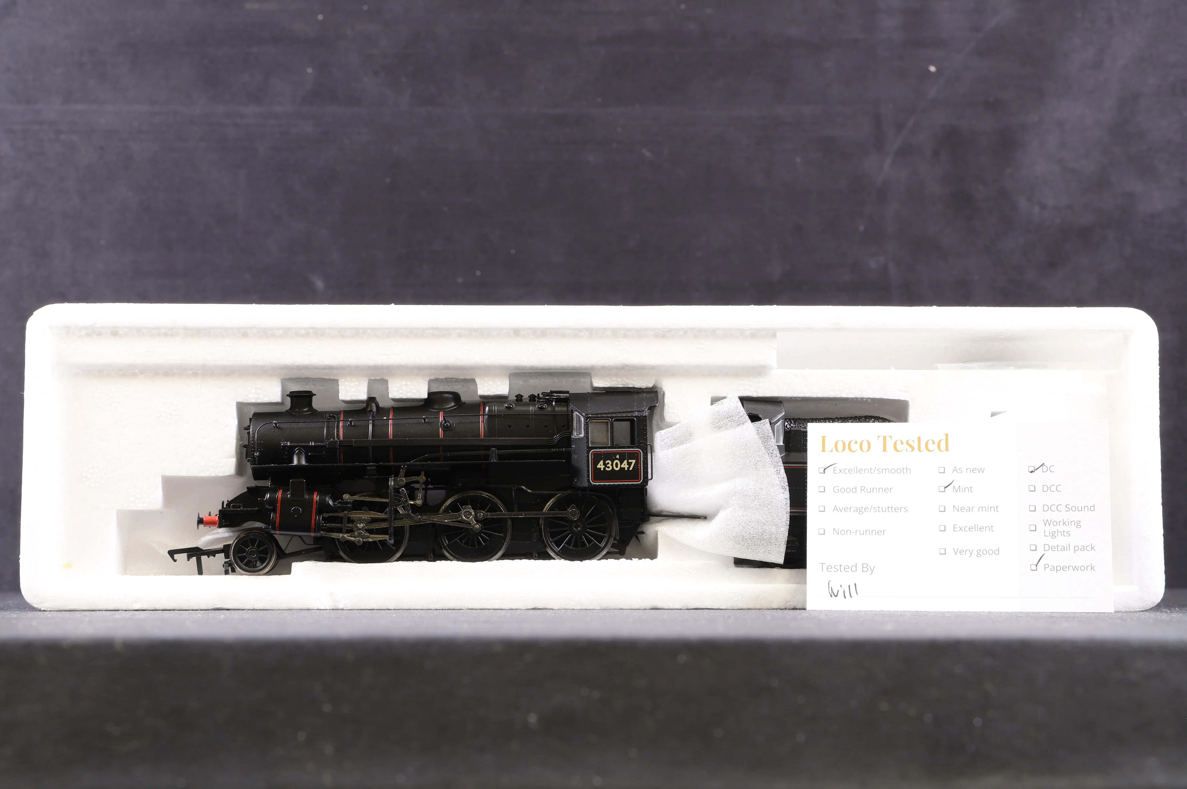 Bachmann OO 32-576 Ivatt Class 4 '43047' BR Lined Black Late crest - Image 3