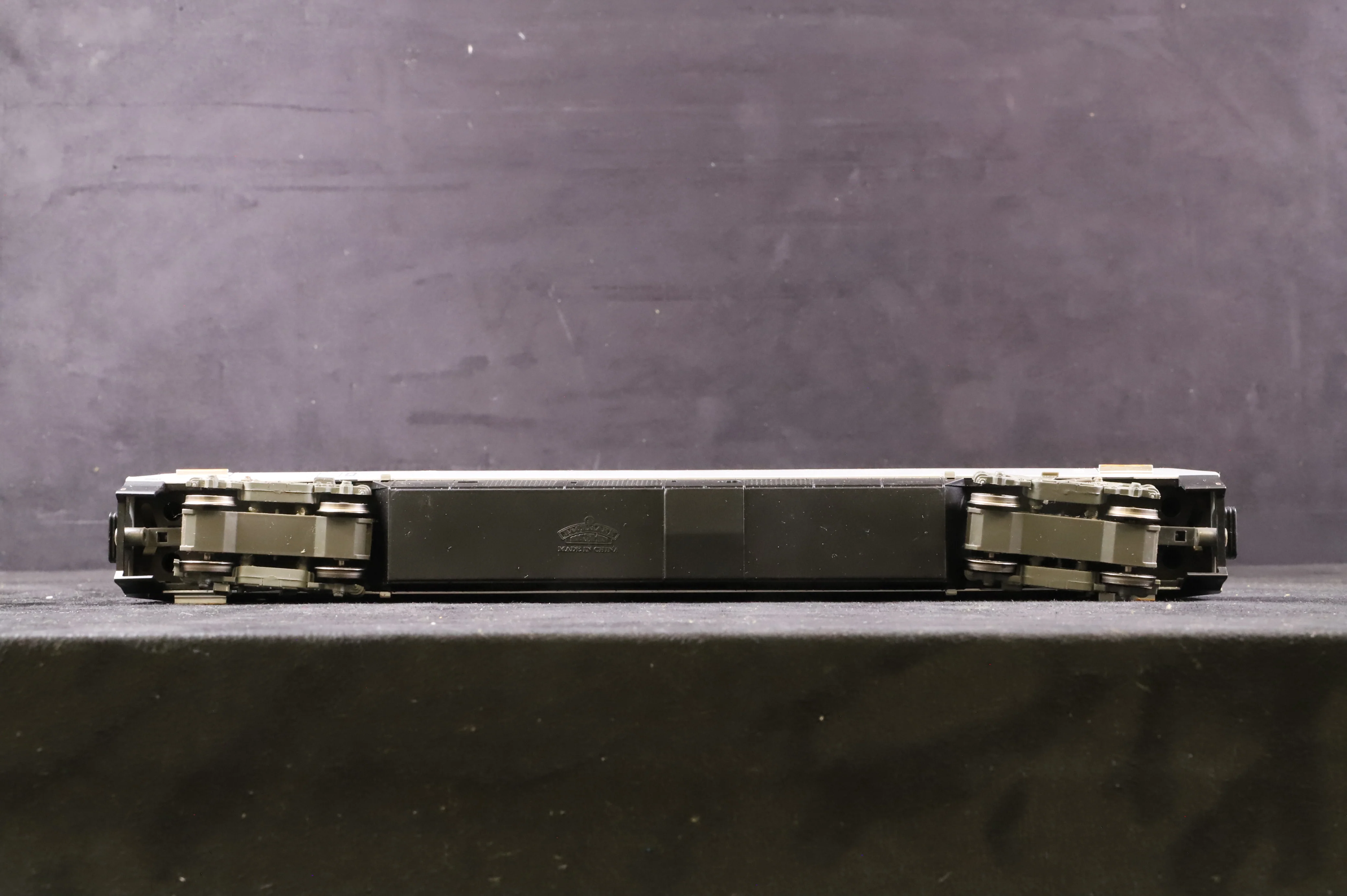 Bachmann OO 32-626 Class 221 Virgin Voyager '221 101' 5 Car Tilt - Image 13