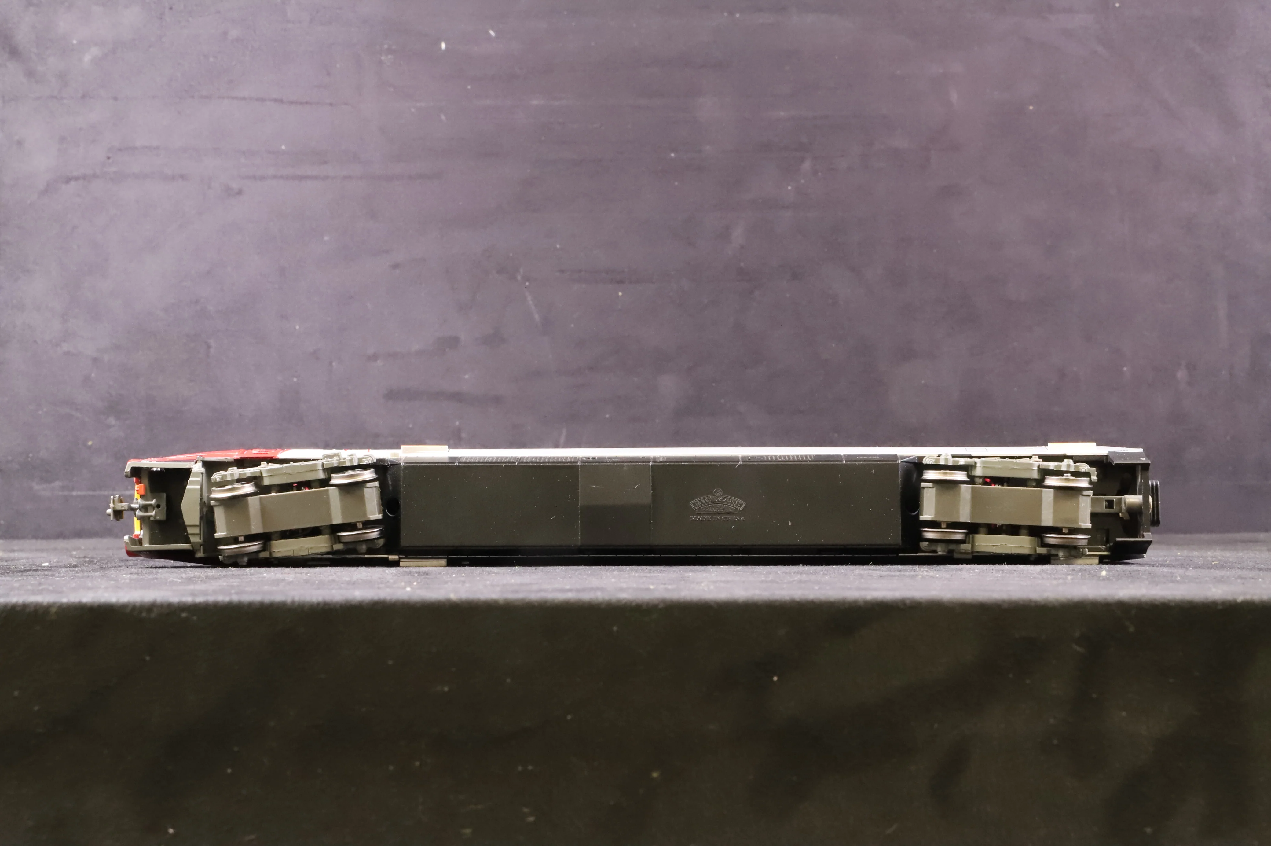 Bachmann OO 32-626 Class 221 Virgin Voyager '221 101' 5 Car Tilt - Image 4