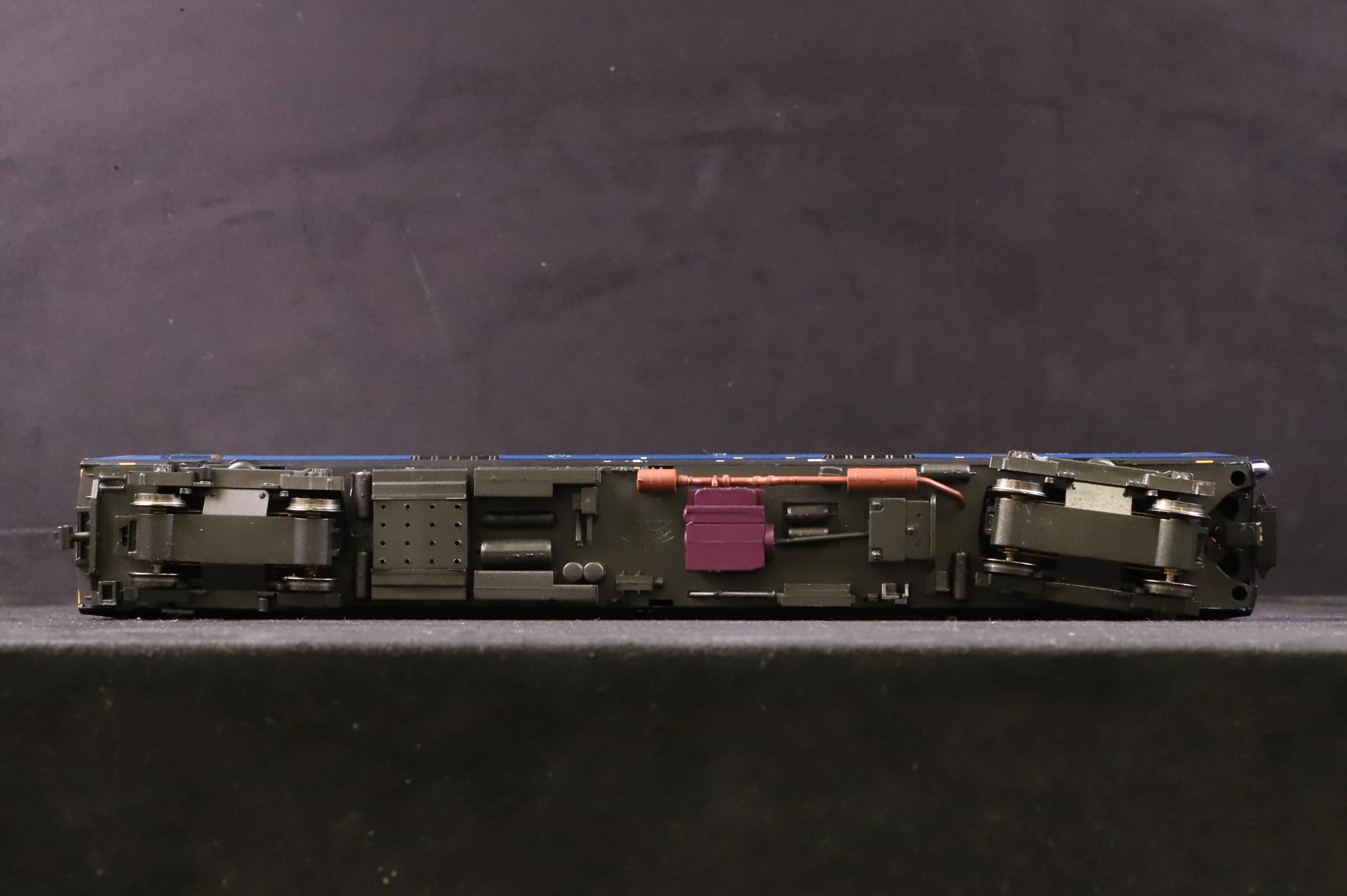 Bachmann OO 32-925 Class 150/1 2 Car DMU in First North Western Livery - Image 7