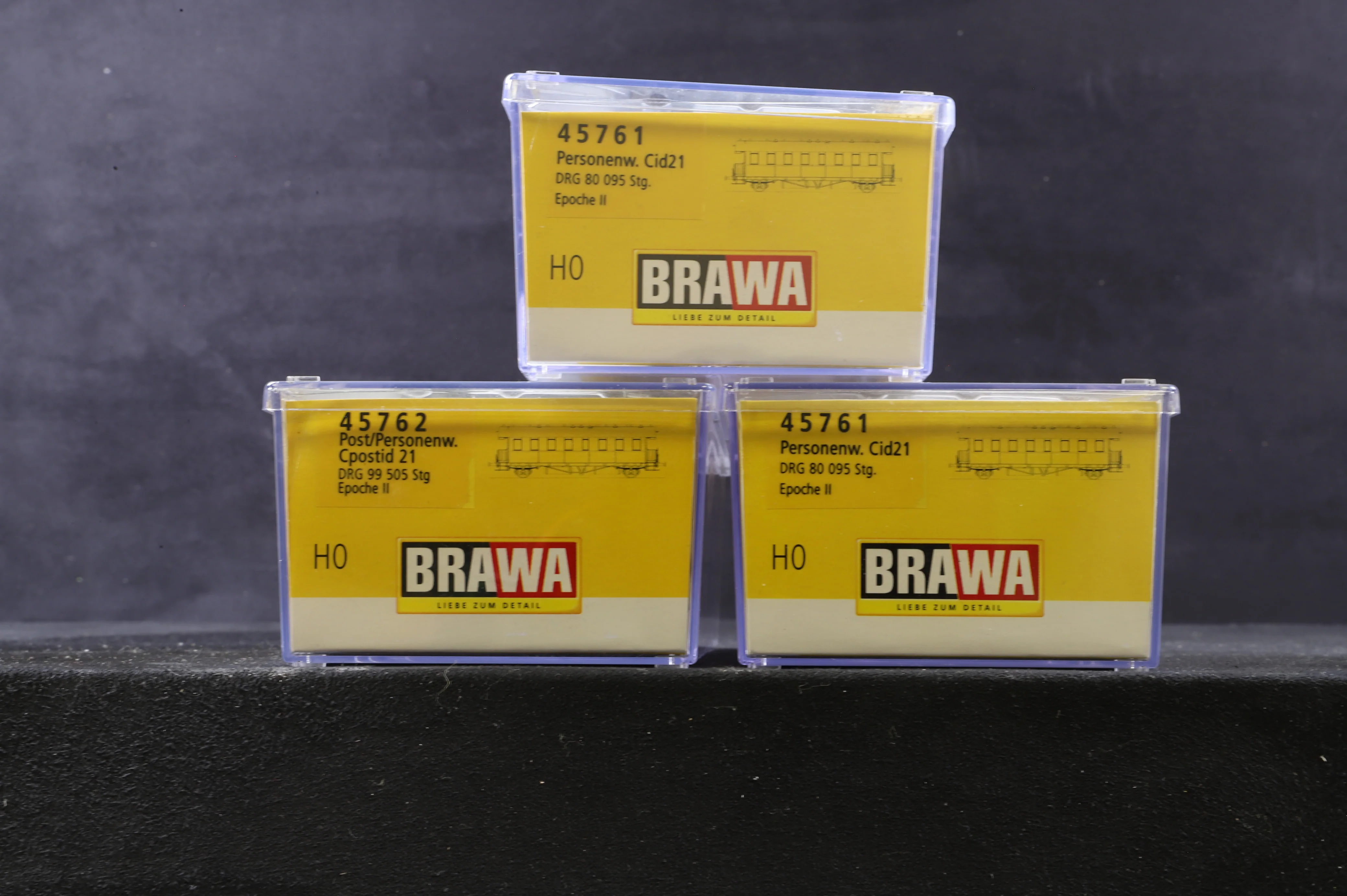 Brawa HO Rake of 4 Personenwagons Cid21 DRG Ep.II, Inc. 45766 & 2 x 61 - Image 3