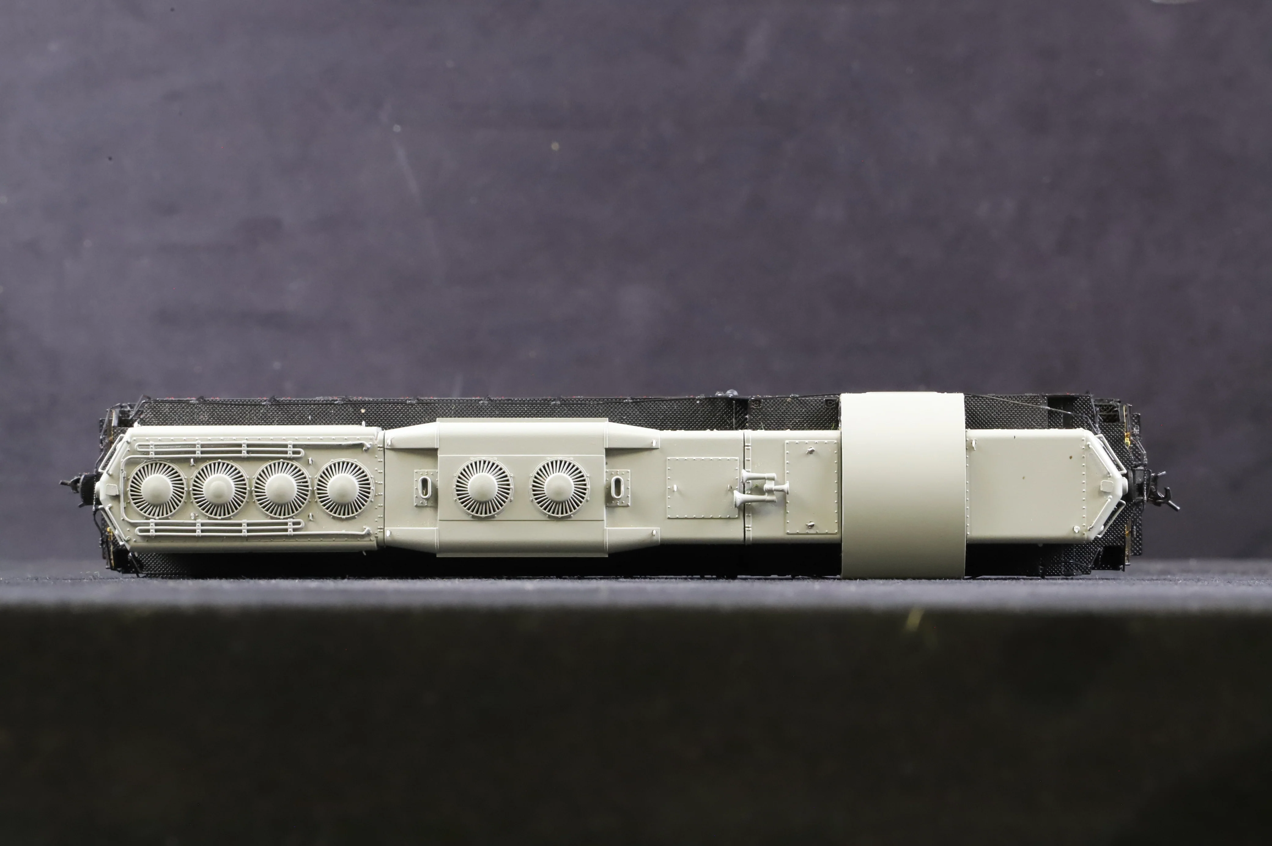 Broadway Limited Paragon HO 4931 EMD SD9 CB&Q '451' DCC Sound - Image 4
