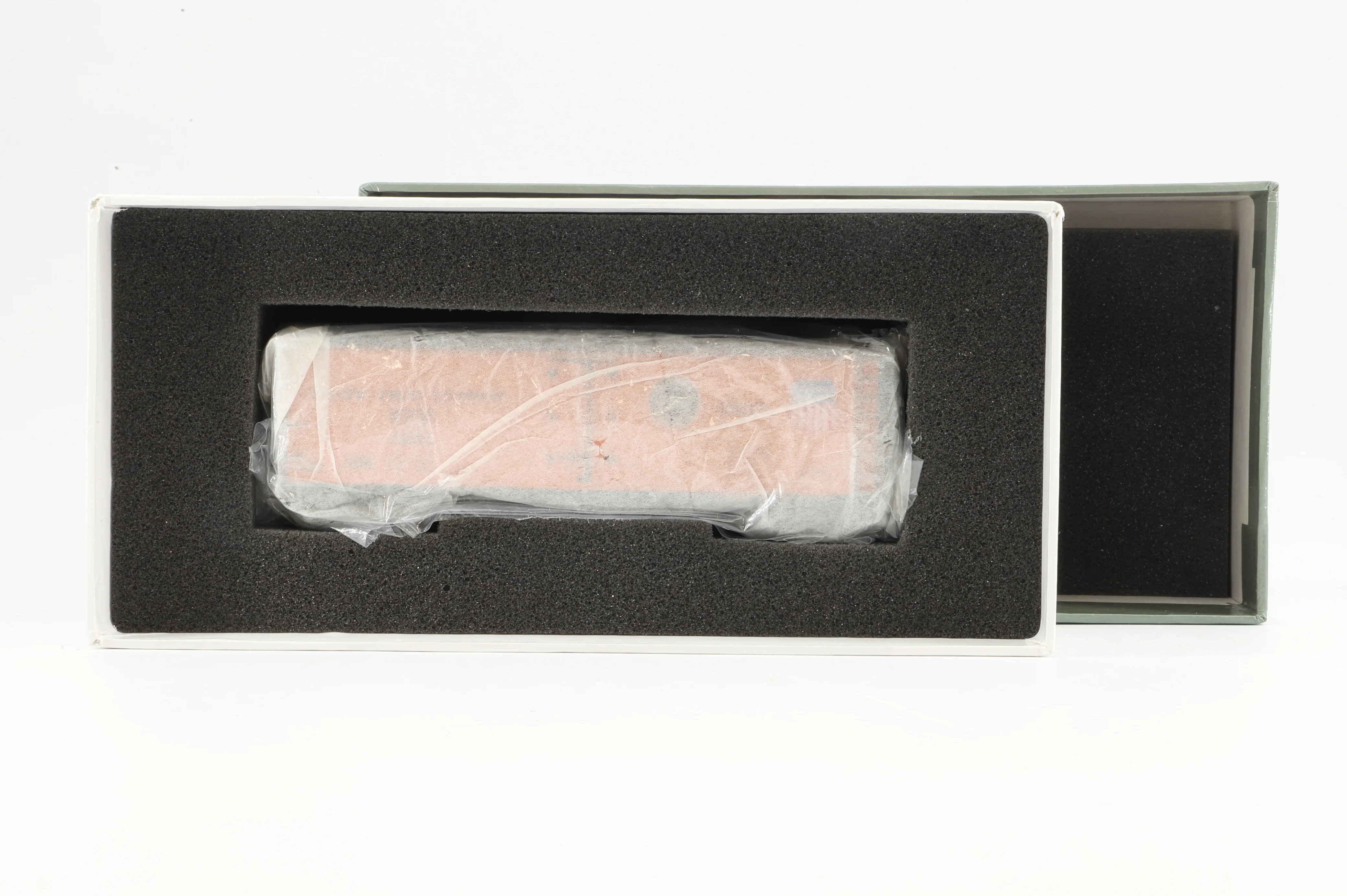 Challenger Imports HO Brass 2136.1 PFE Ice Reefer Class R40-10 '44597' - Image 5