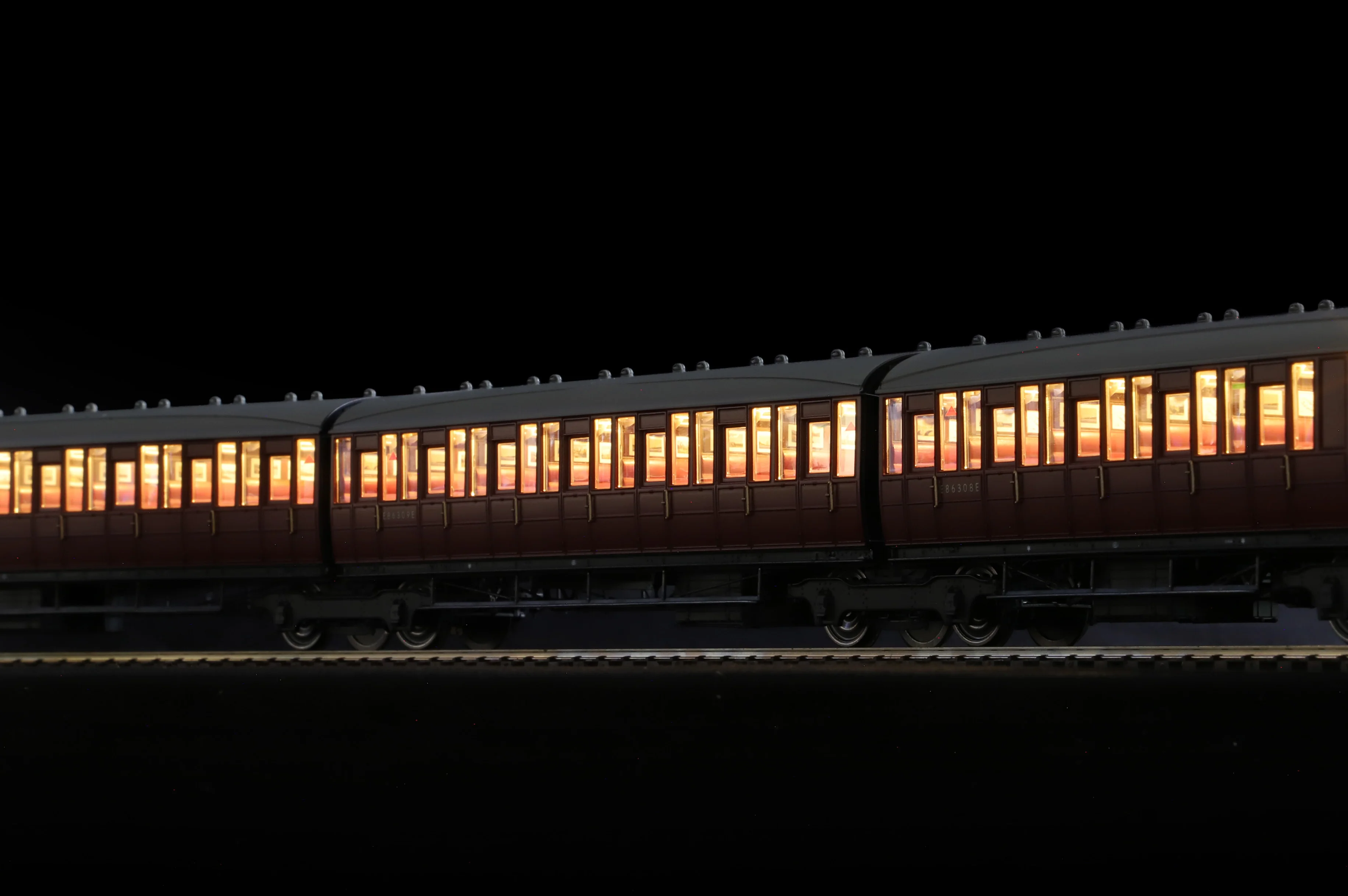 Clark Railworks OO Gauge C2004A Quad Art Set No. 85, BR Maroon - Image 3