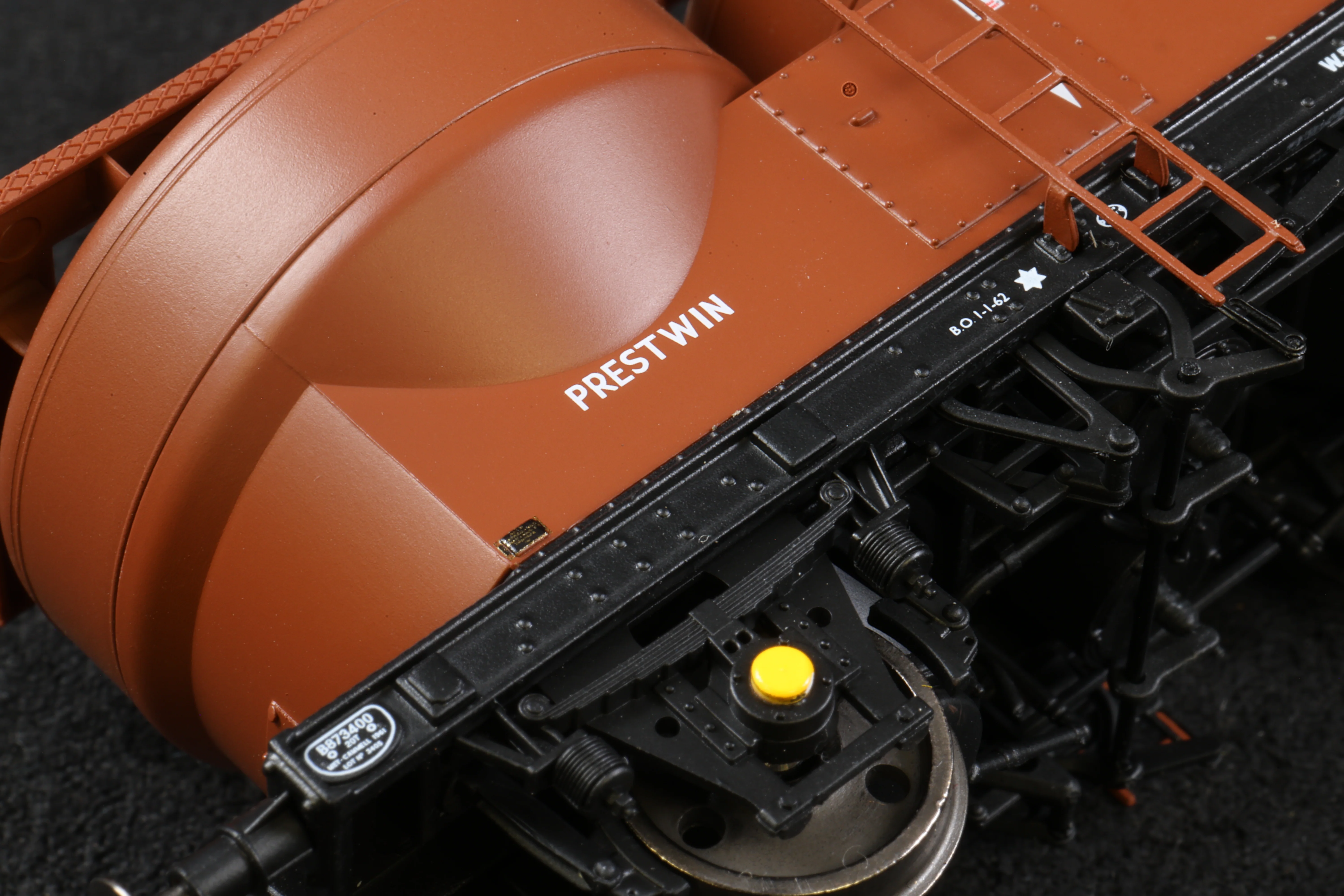 Clark Railworks OO Gauge C3041 BR Bauxite Prestwin Wagons (3-Pcs), B873400, B873402 & B873760 (Pre-TOPS) - Image 5