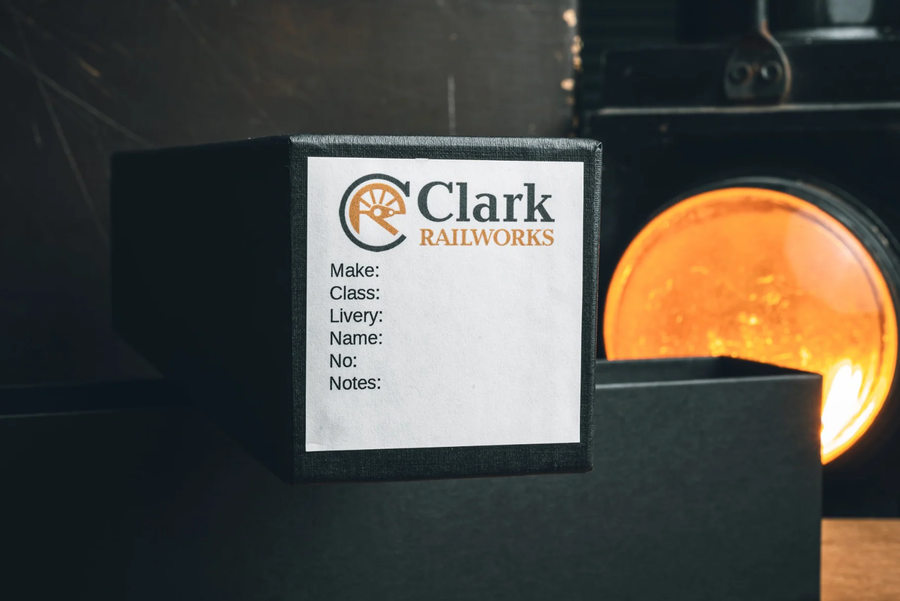 Clark Railworks C5000 OO/HO Gauge Loco Box, 340mm - Image 3