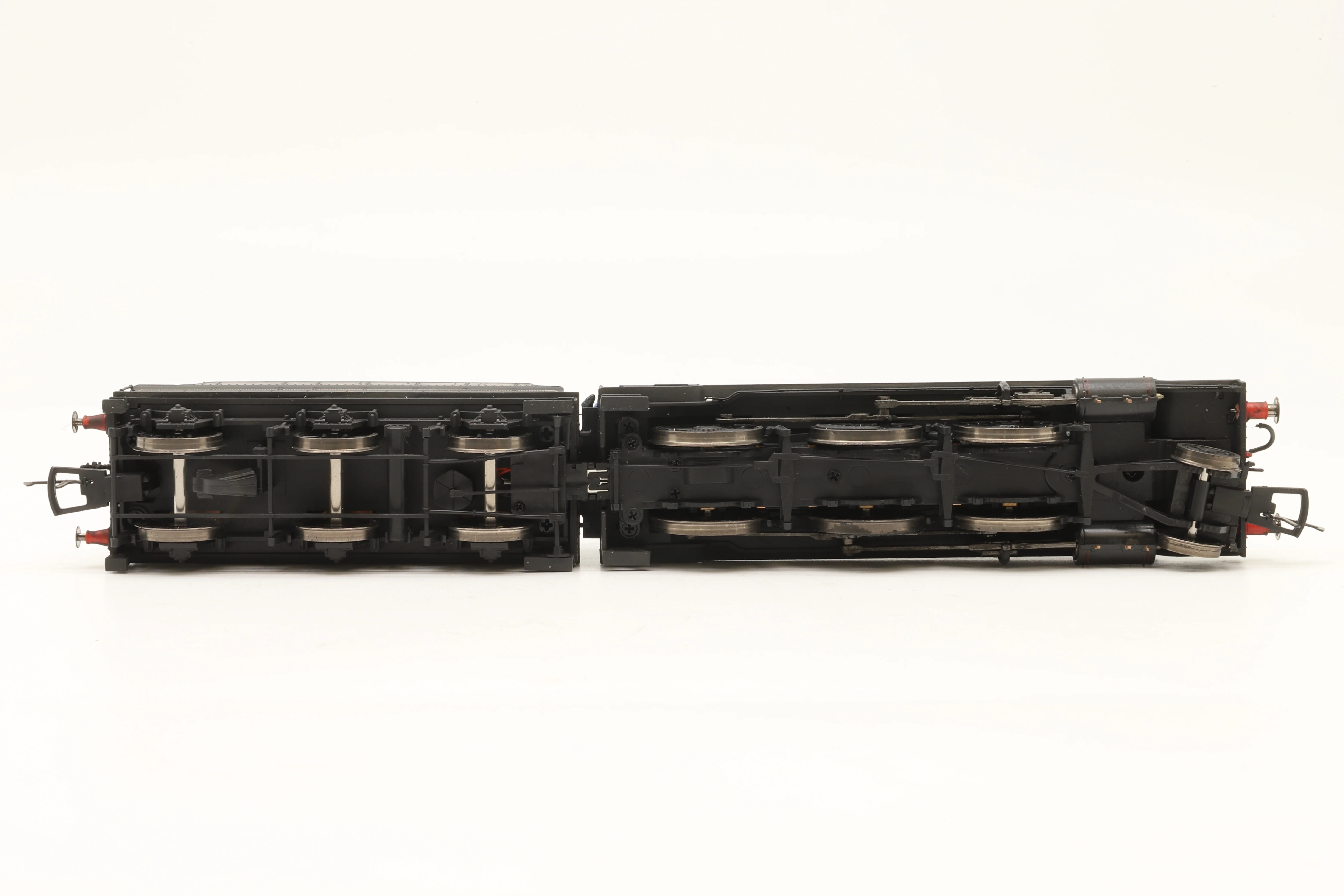 Dapol OO 4S-043-013S 43XX 'Mogul' No.5370 in Lined BR Black w/ Early Crests – DCC Sound & Weathered - Image 4