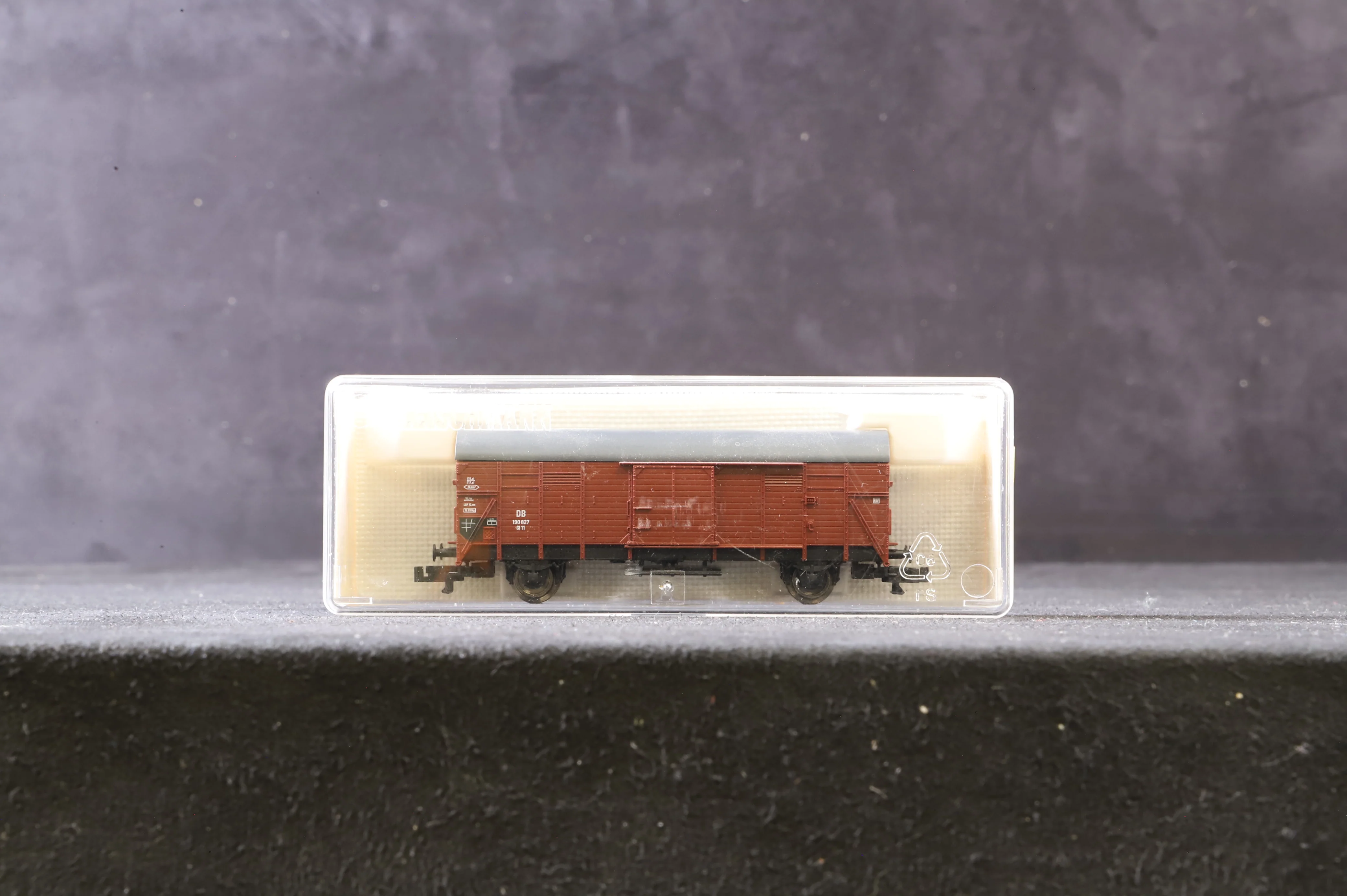 Fleischmann N 8314 Rake Of 7 DB Box Vans - Image 3