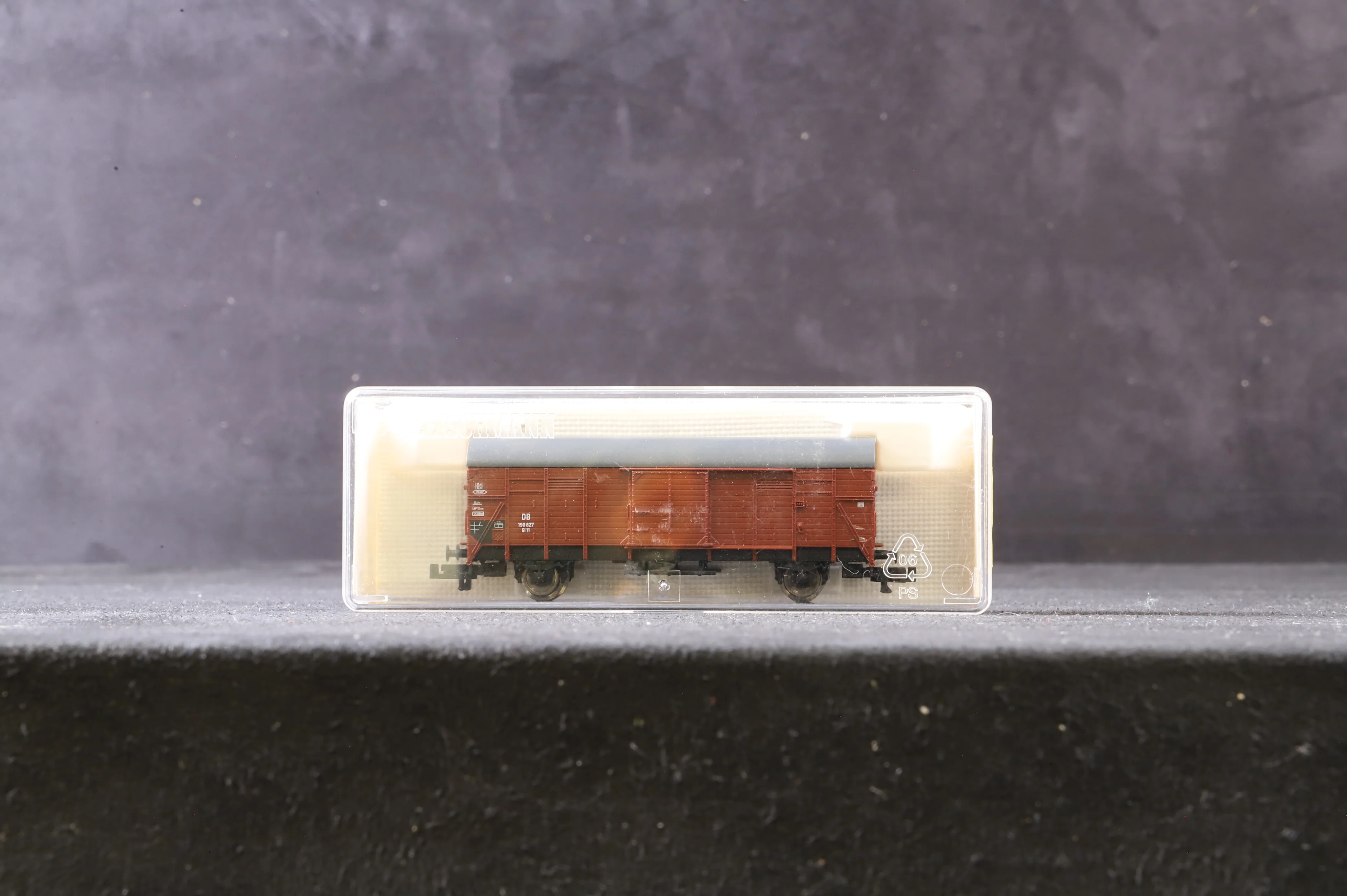 Fleischmann N 8314 Rake Of 7 DB Box Vans - Image 6
