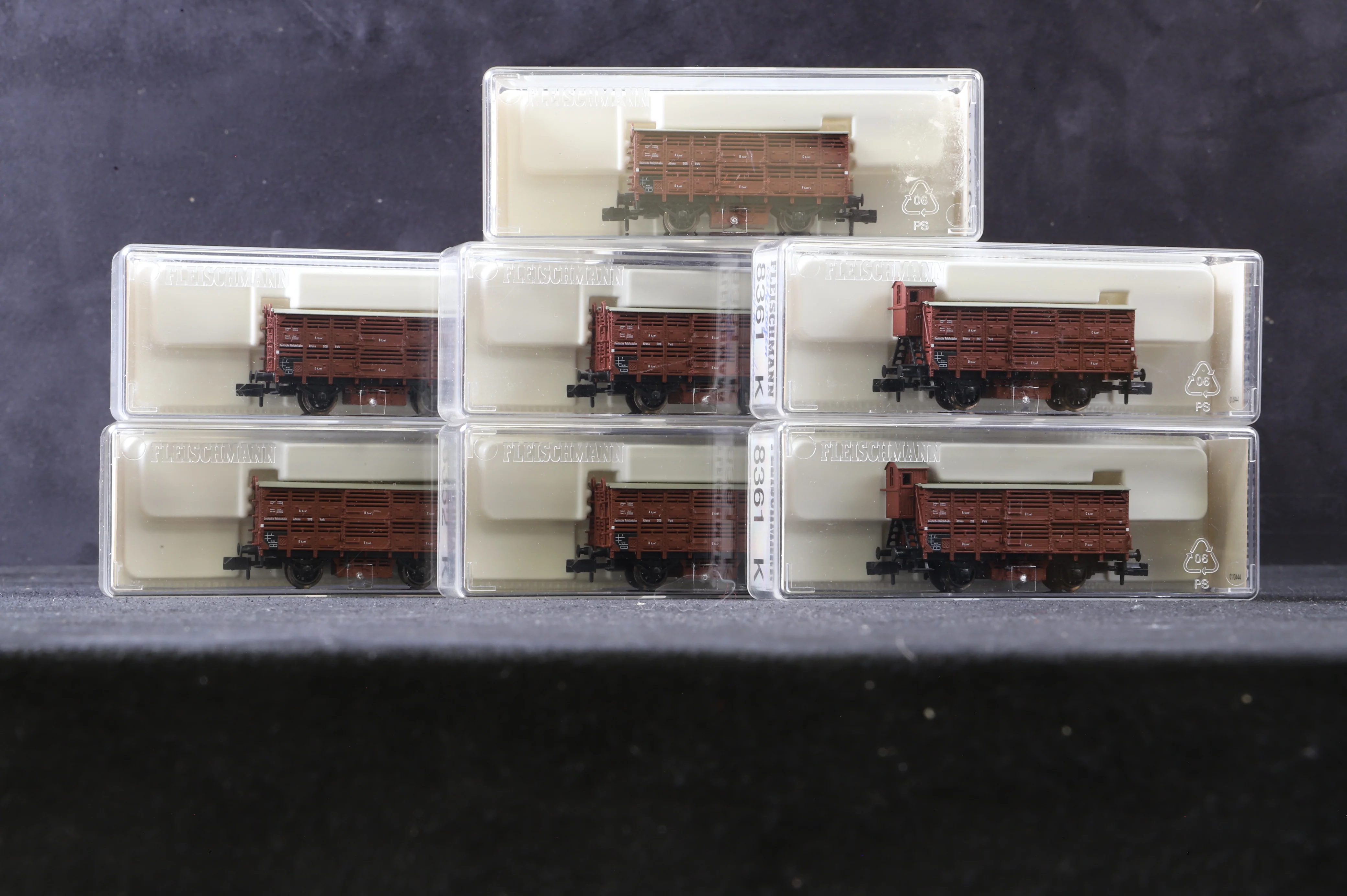 Fleischmann N Rake Of 7 DRG Cattle Wagons Inc. 8352 x 5 & 8361 x 2