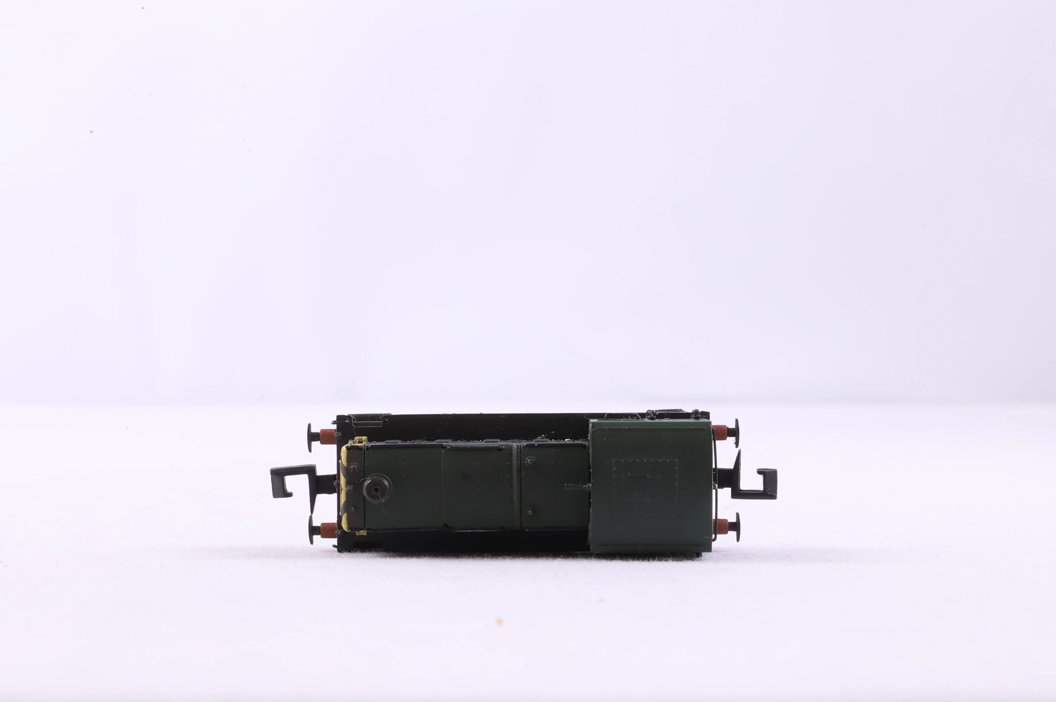 Graham Farish N 371-063 Class 03 Diesel Shunter 'D2383' BR Green Weathered DCC Fitted - Image 5