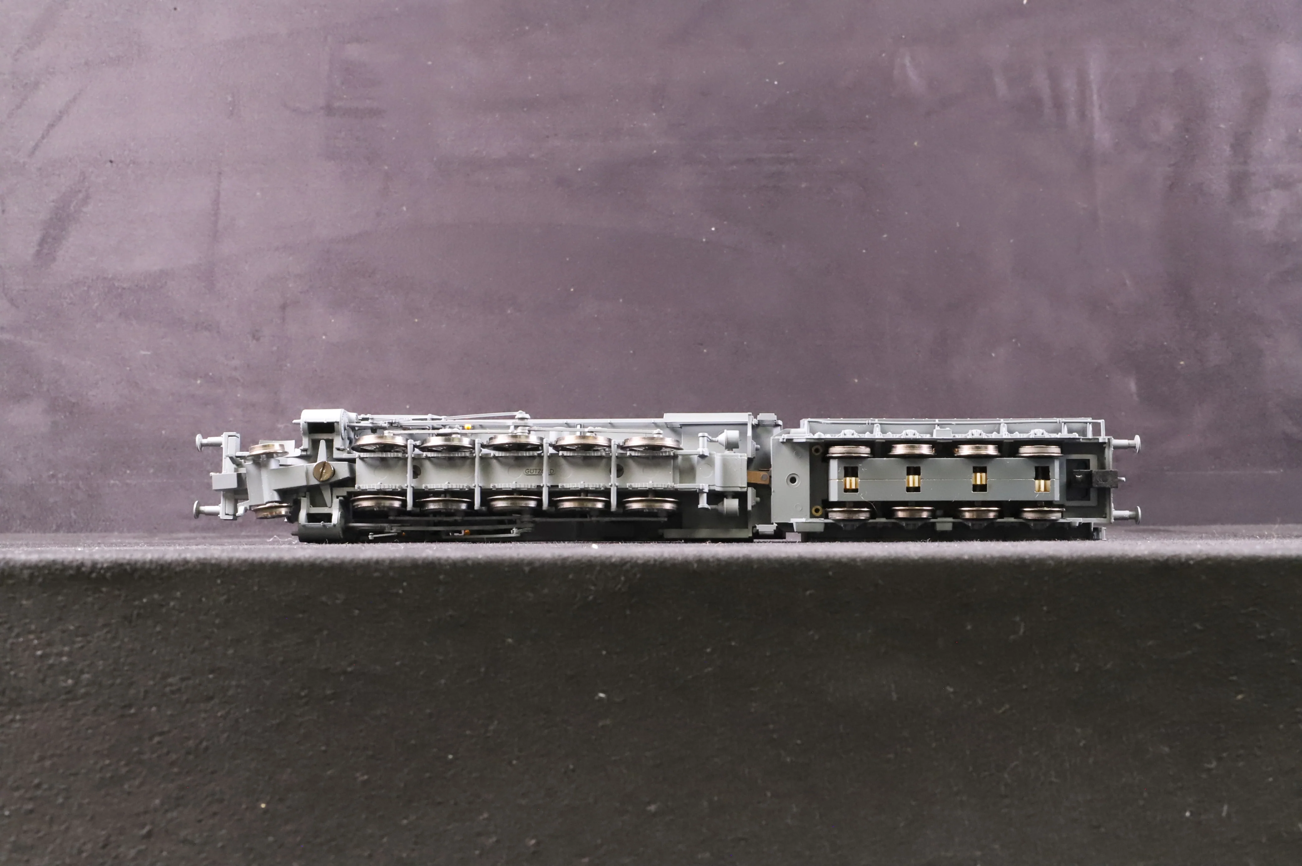 Gutzold HO 32400 BR 52 Steam Locomotive - Image 4