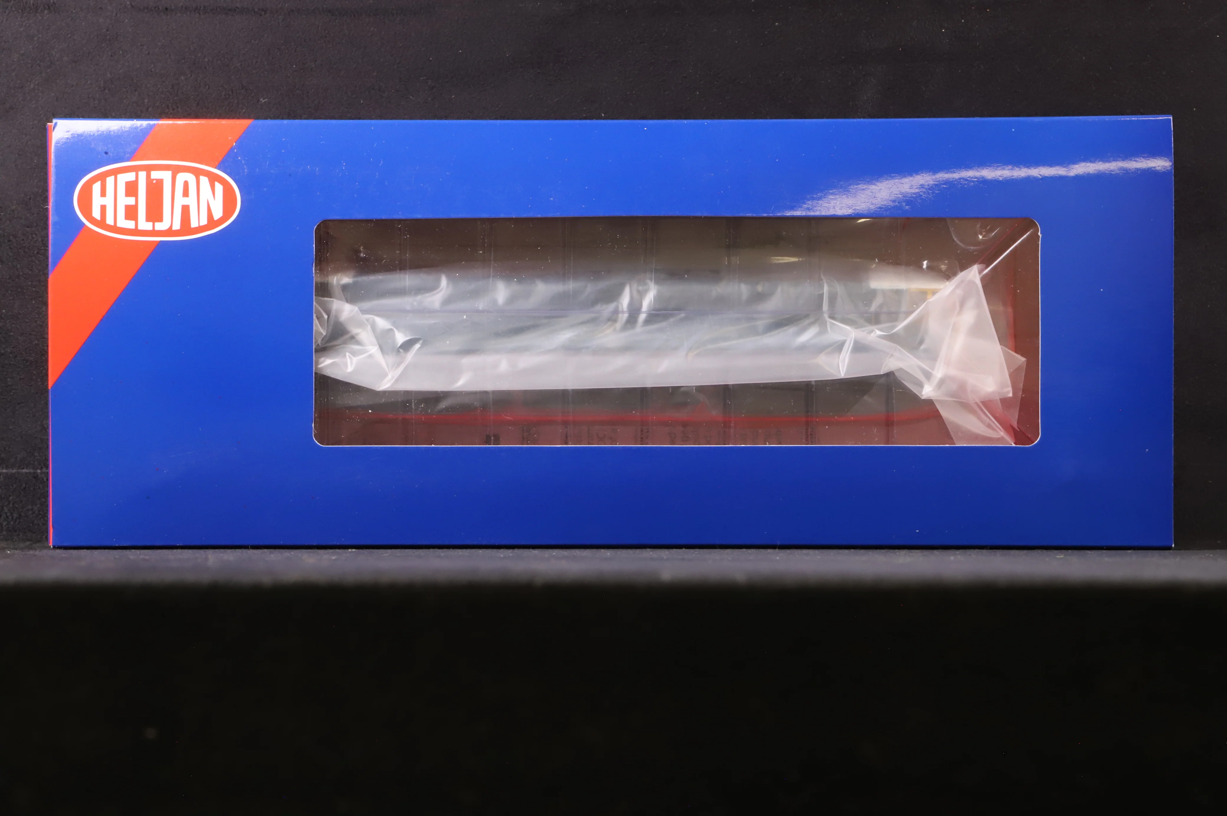 Heljan OO 8653 Class 86/0 'E3146' BR Blue wWhite Cab Roof