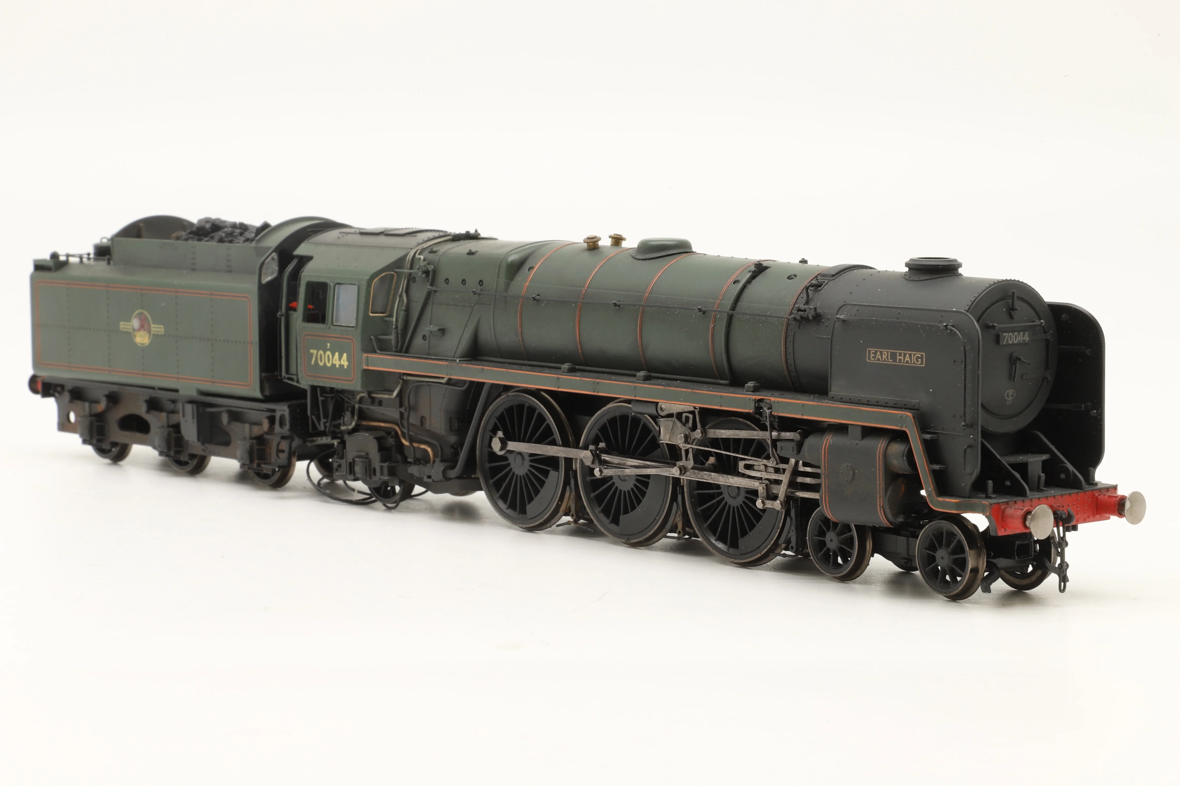 Hornby OO Britannia Class '70044' 'Earl Haig' BR Lined Green L/C Weathered DCC Sound