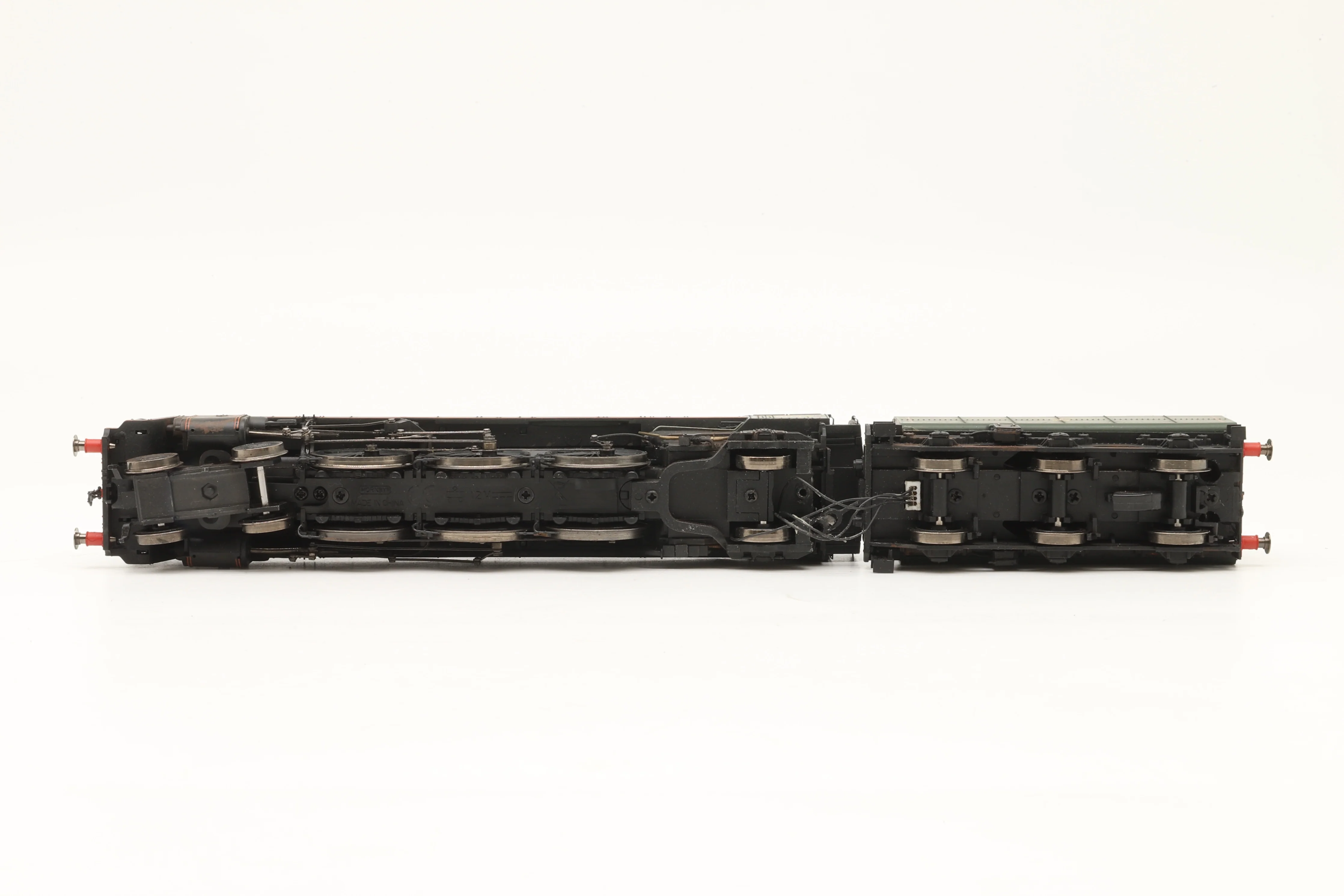 Hornby OO Britannia Class '70044' 'Earl Haig' BR Lined Green L/C Weathered DCC Sound - Image 4