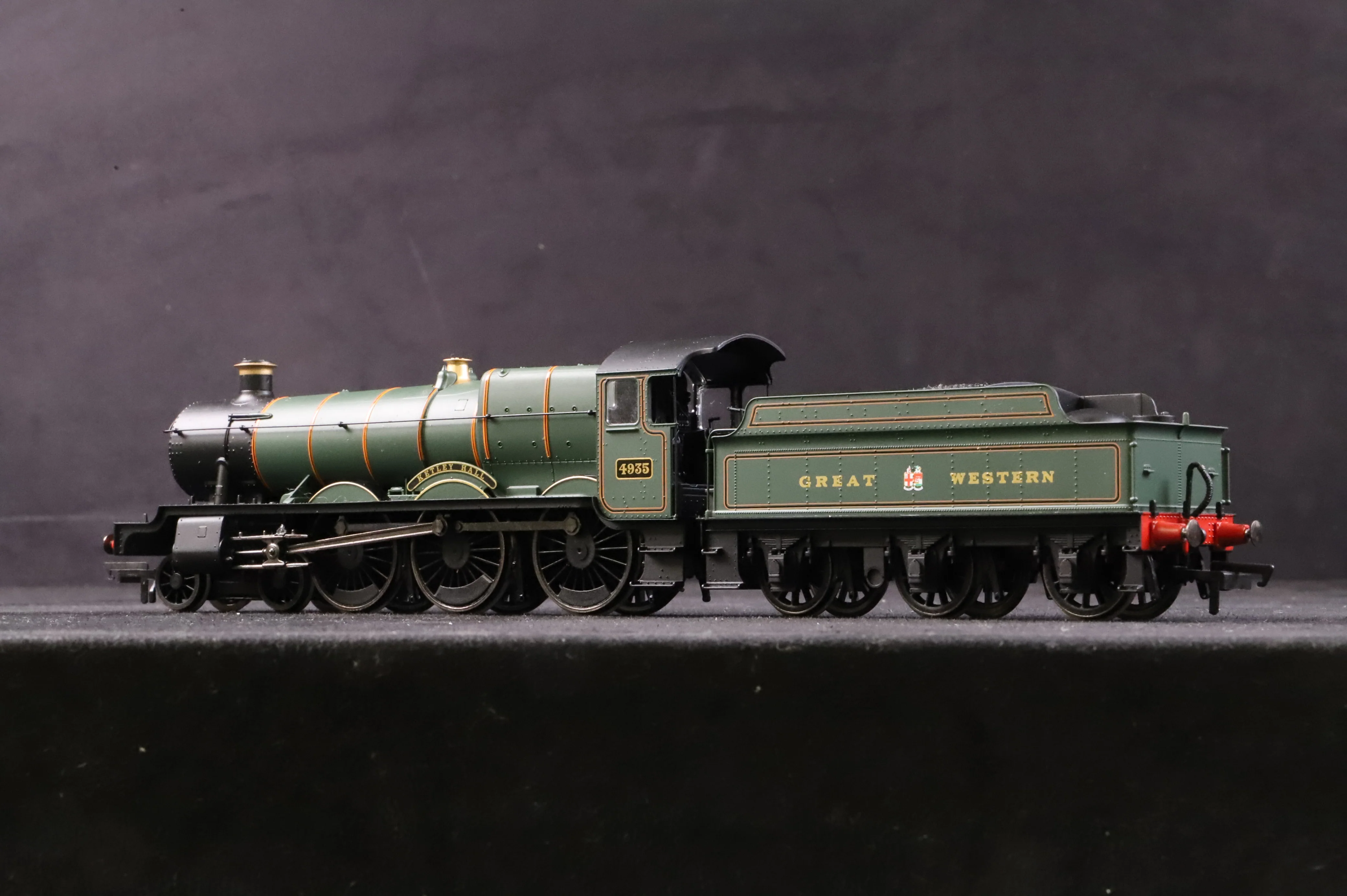 Hornby OO GWR Hall Class '4935' 'Ketley Hall' GWR Green DCC Sound - Image 2