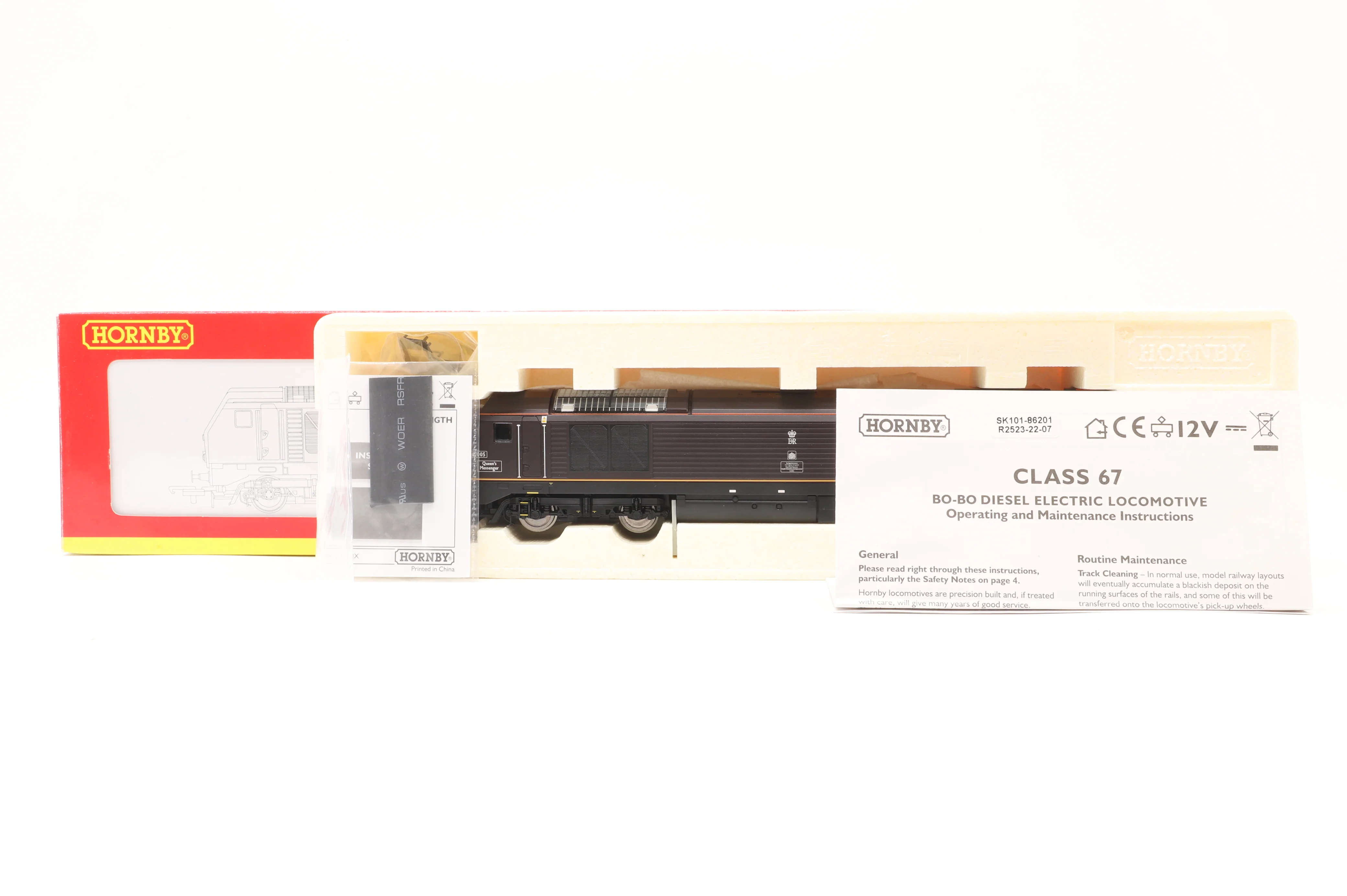 Hornby OO R2523 Class 67 '67005' 'Queens Messenger' Diesel Locomotive EWS - Image 2