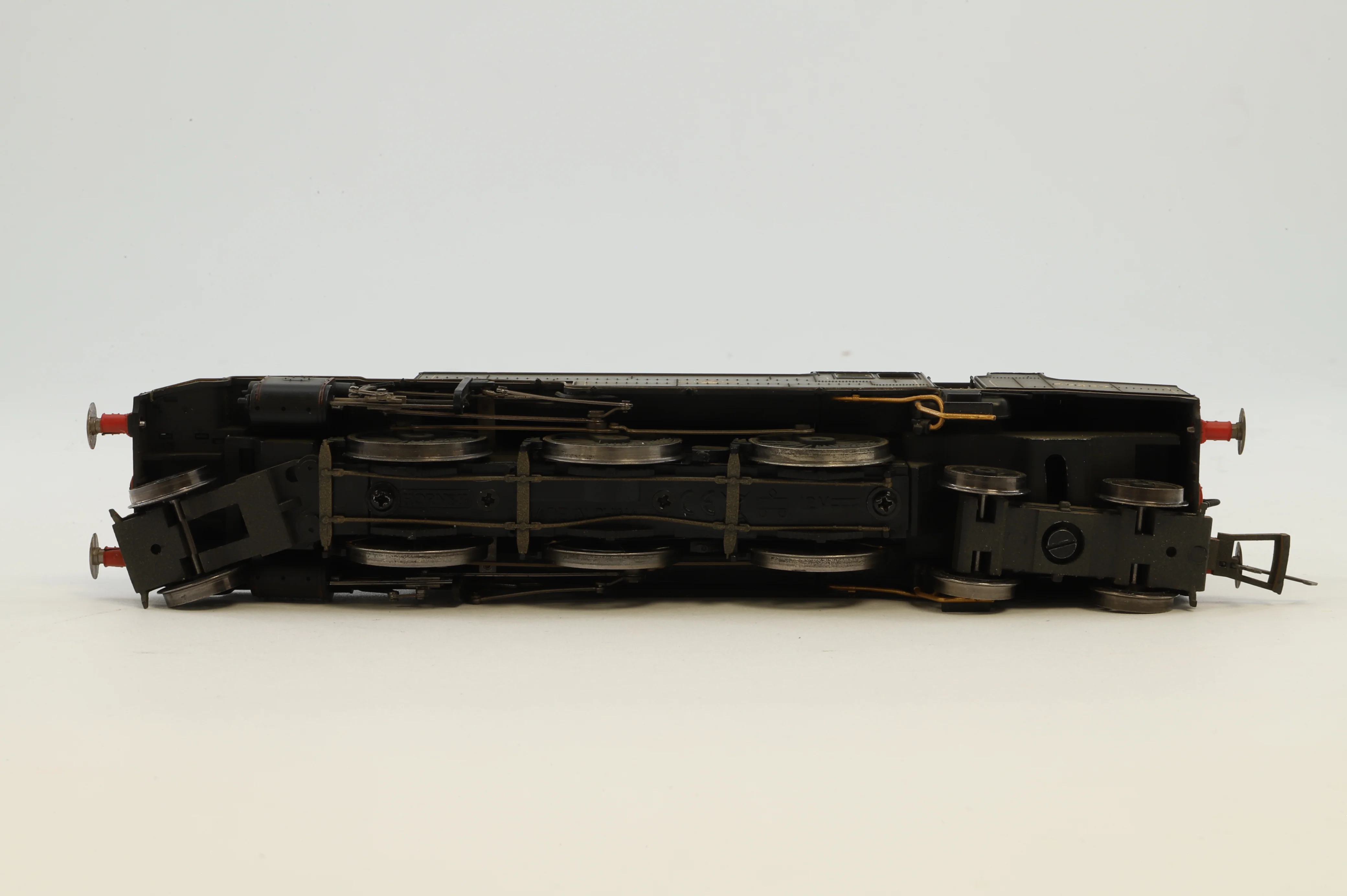 Hornby OO R2637 BR Stanier 4MT 2-6-4T Class 4P '42437' BR Lined Black L/C - Image 4