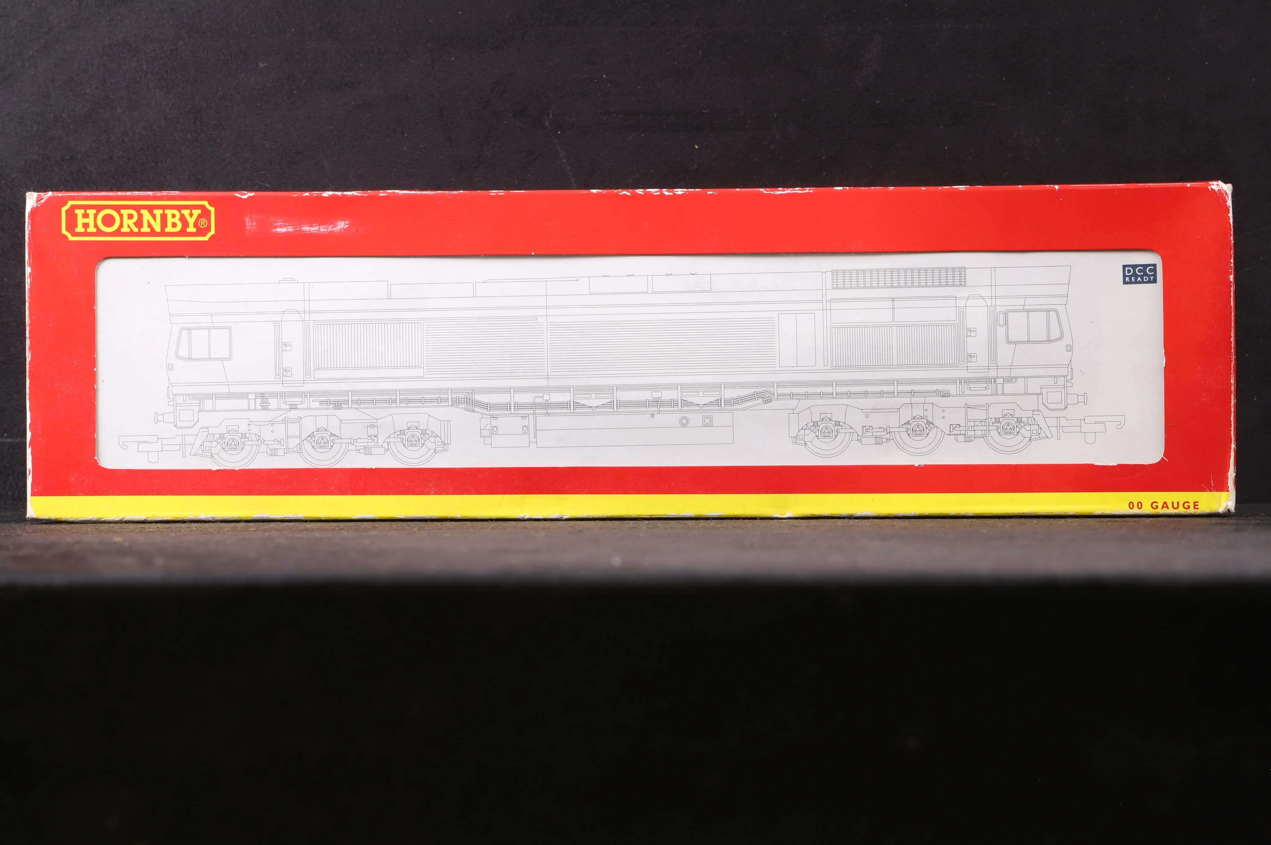 Hornby OO R2651 EWS Co-Co Diesel Electric Class 66 '66042' 'Lafarge Buddon Wood' - Image 2