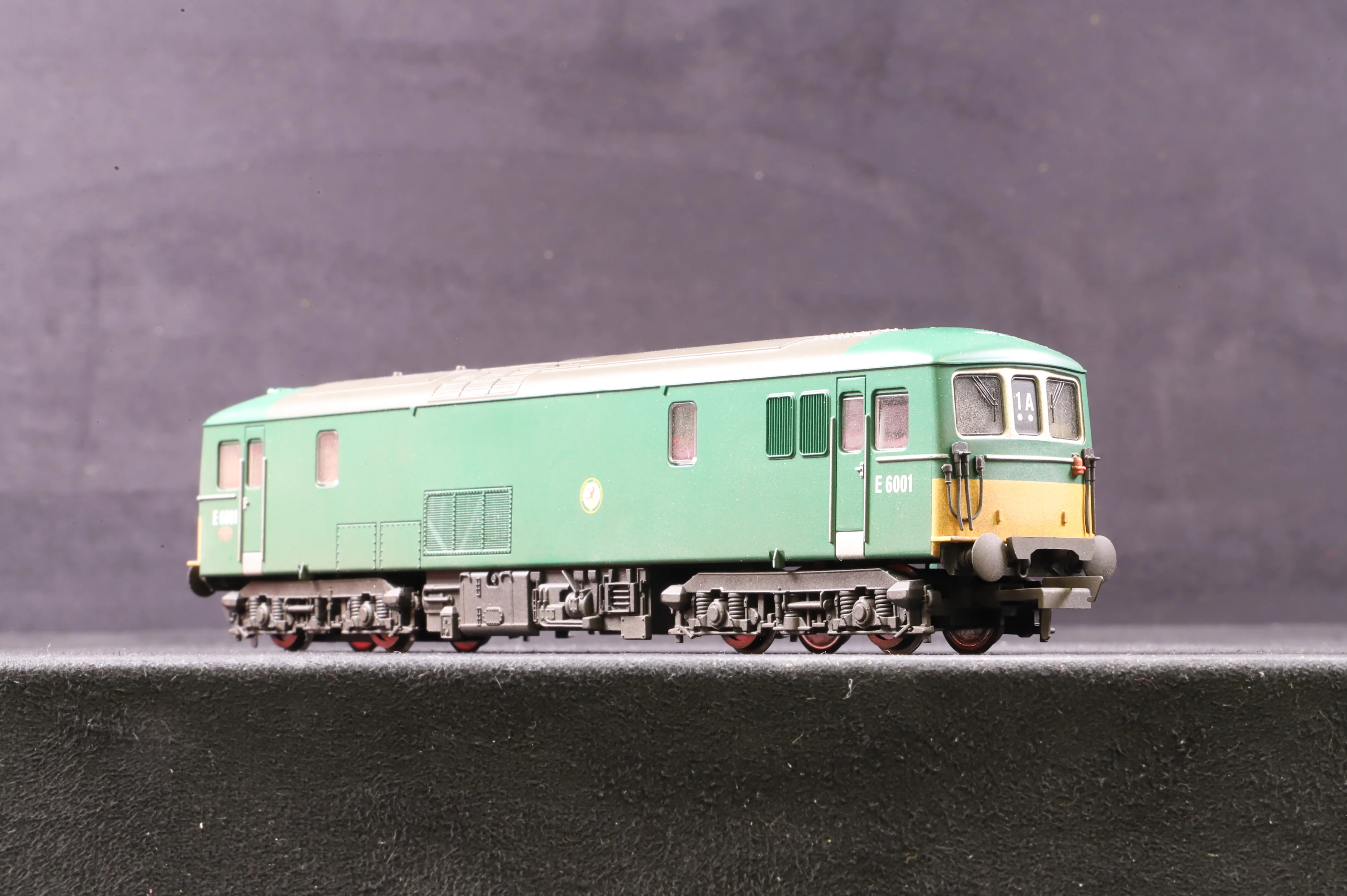 Hornby OO R2656 Class 73 'E6001' Bo-Bo Diesel Electric Locomotive Weathered - Image 4