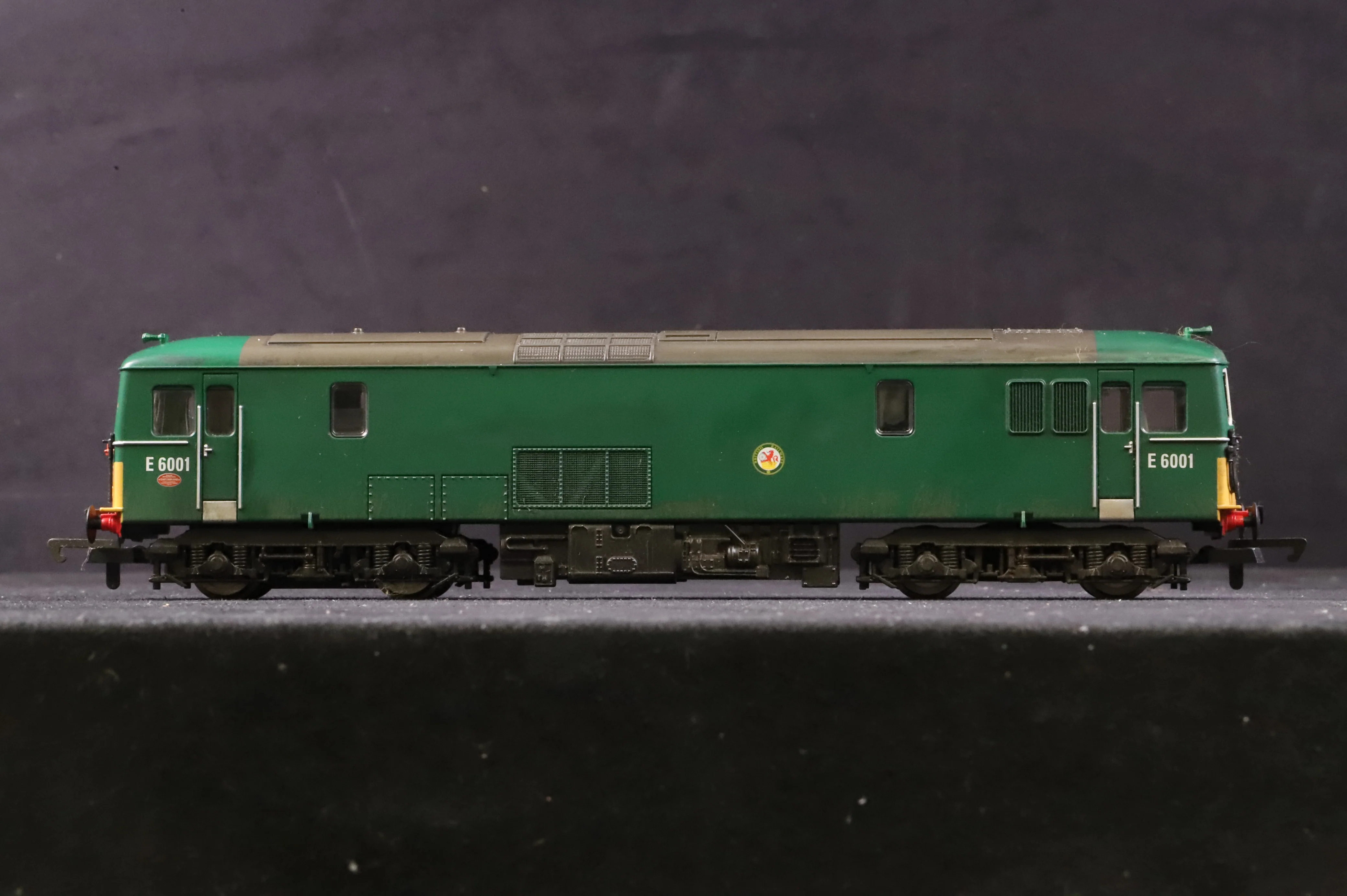Hornby OO R2656 Class 73 'E6001' BR Green Weathered - Image 3