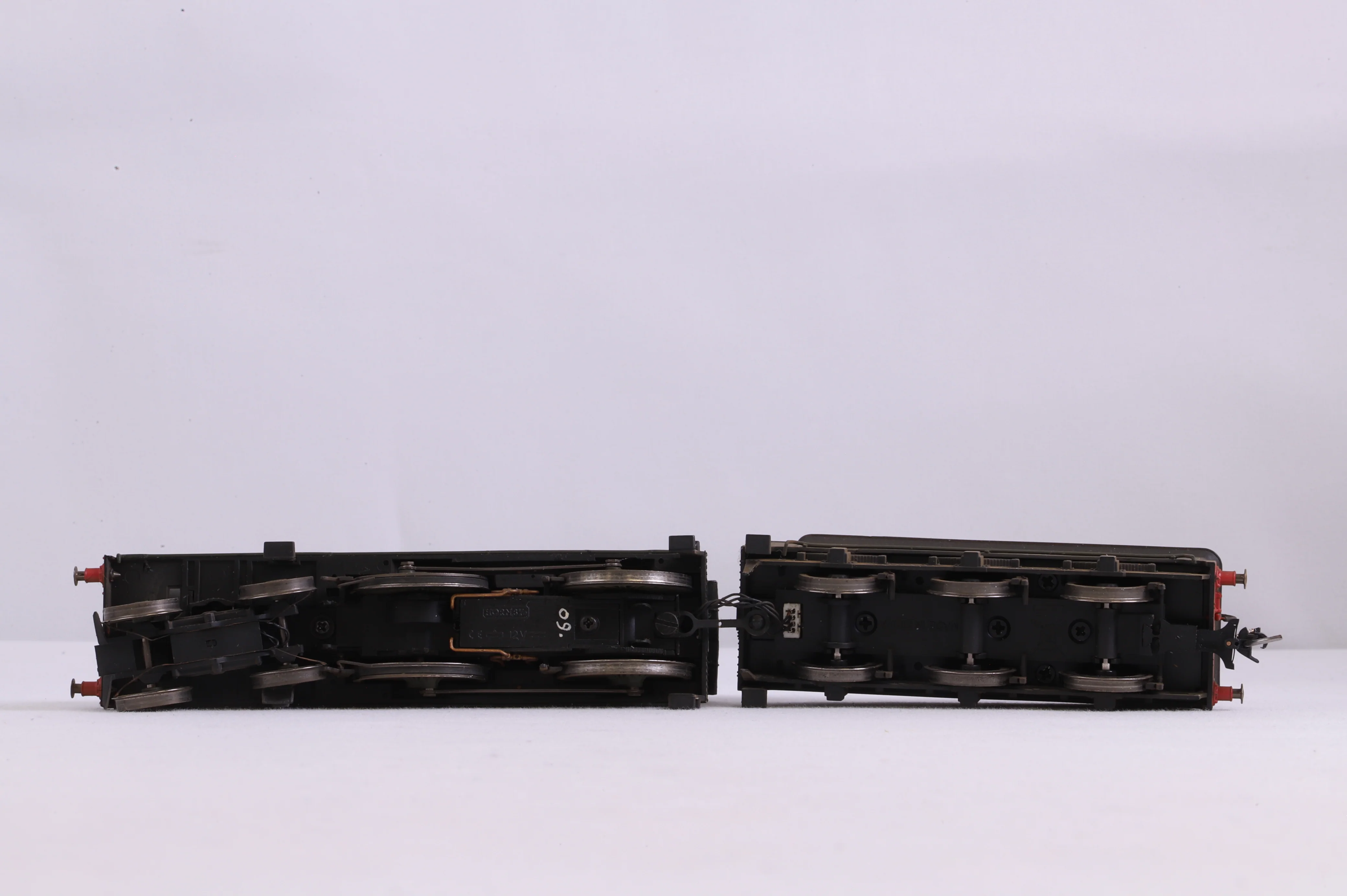 Hornby OO R2711 Class T9 No.729 in Lined SR Green - TMC Weathered & DCC Sound - Image 4