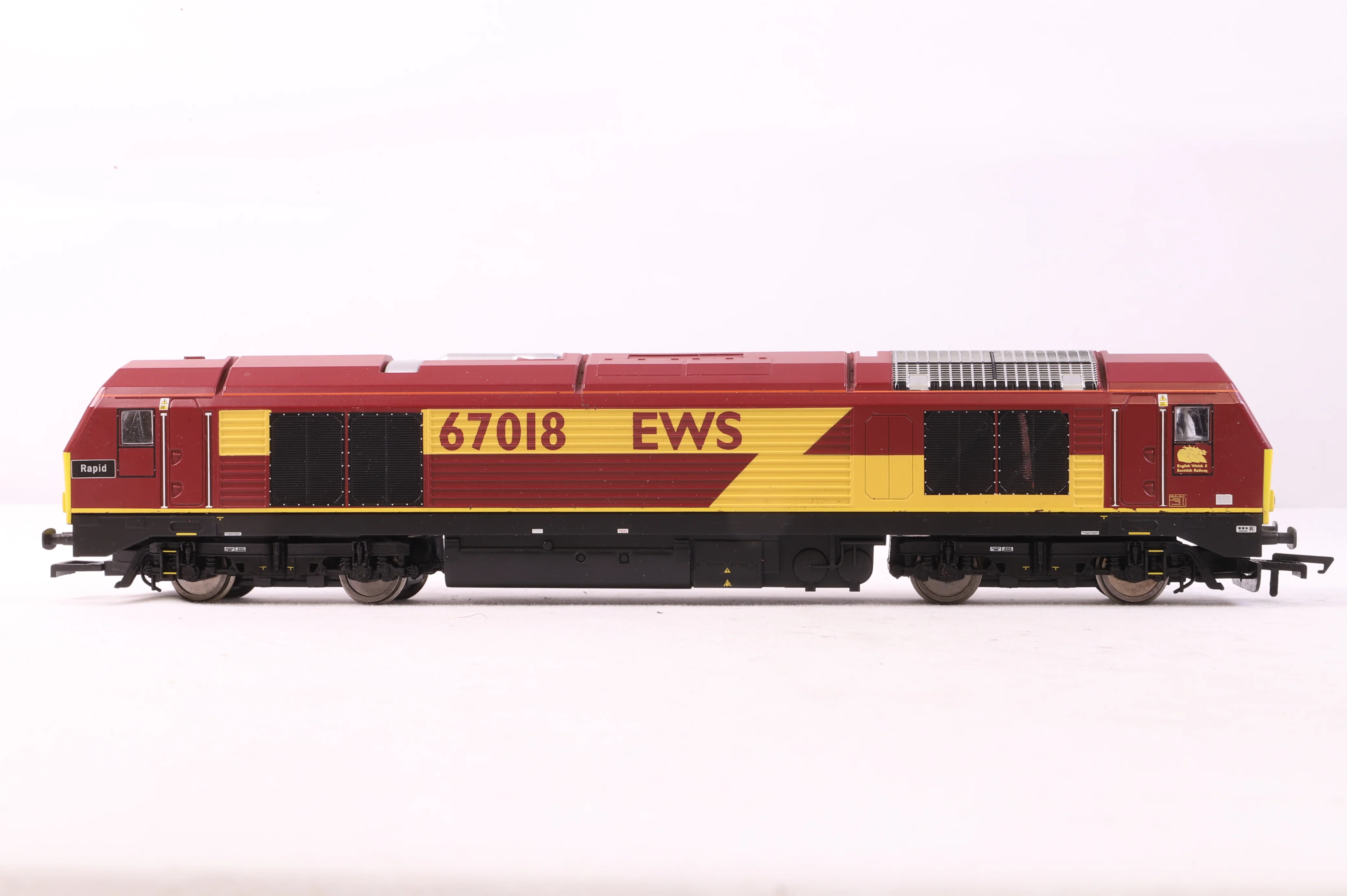 Hornby OO R2764 EWS Bo-Bo Class 67 '67018' 'Rapid' - Image 2