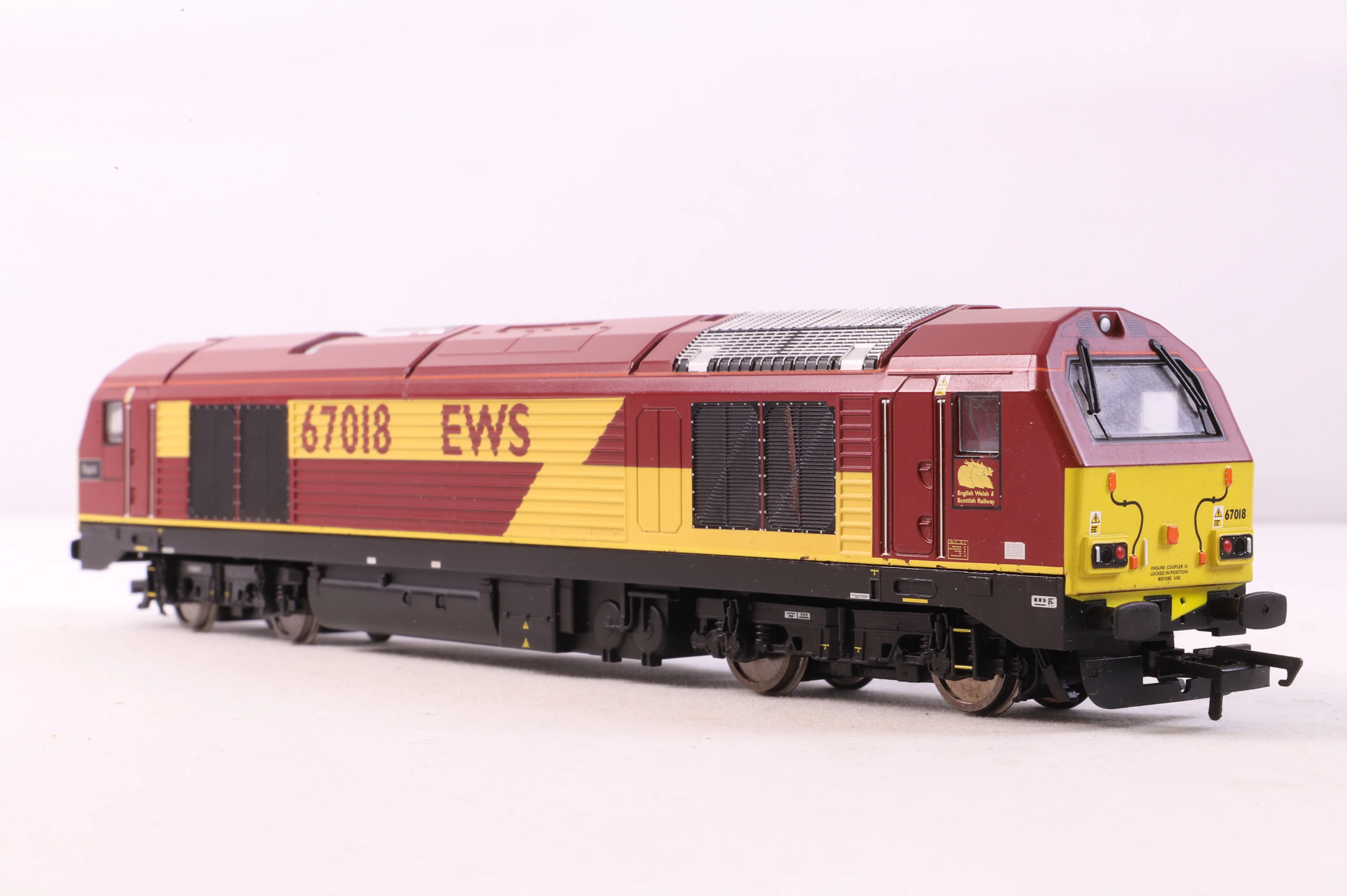 Hornby OO R2764 EWS Bo-Bo Class 67 '67018' 'Rapid' - Image 3
