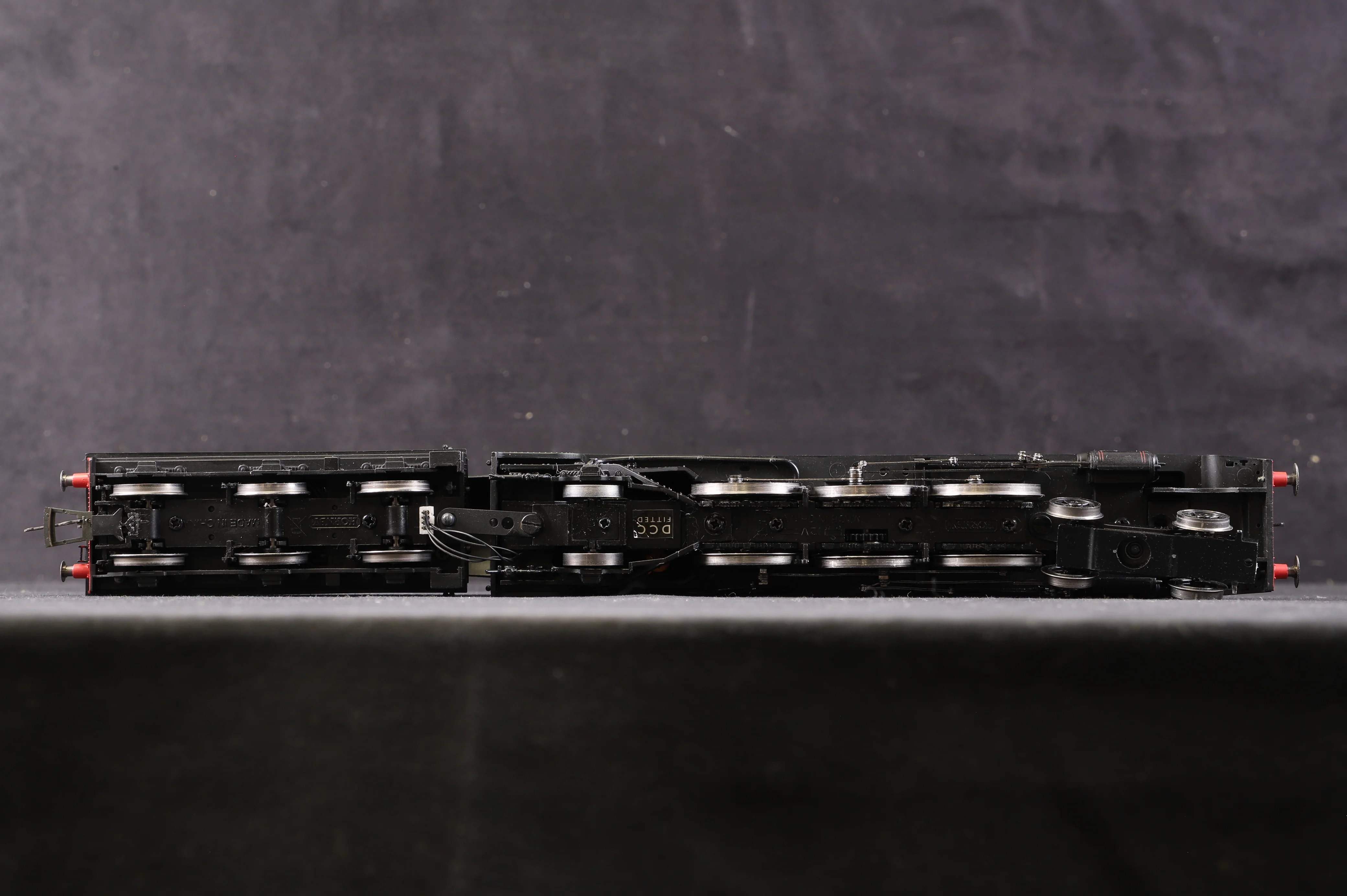 Hornby OO R2782XS BR 4-6-2 Duchess Class 8P 'City of Sheffield', DCC Sound - Image 4