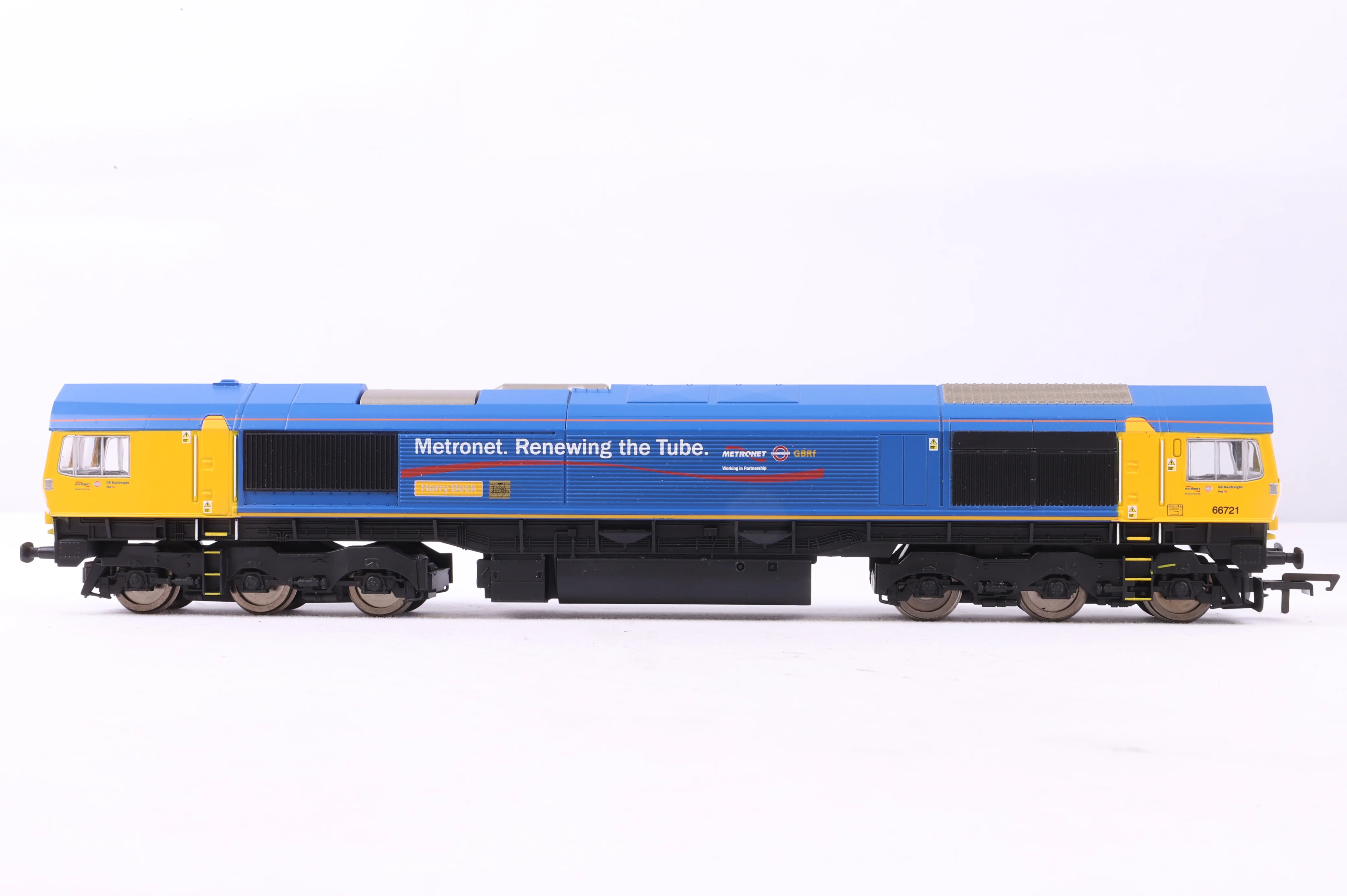 Hornby OO R30021 GBRf Class 66 Co-Co 'Harry Beck' '66721' - Image 2