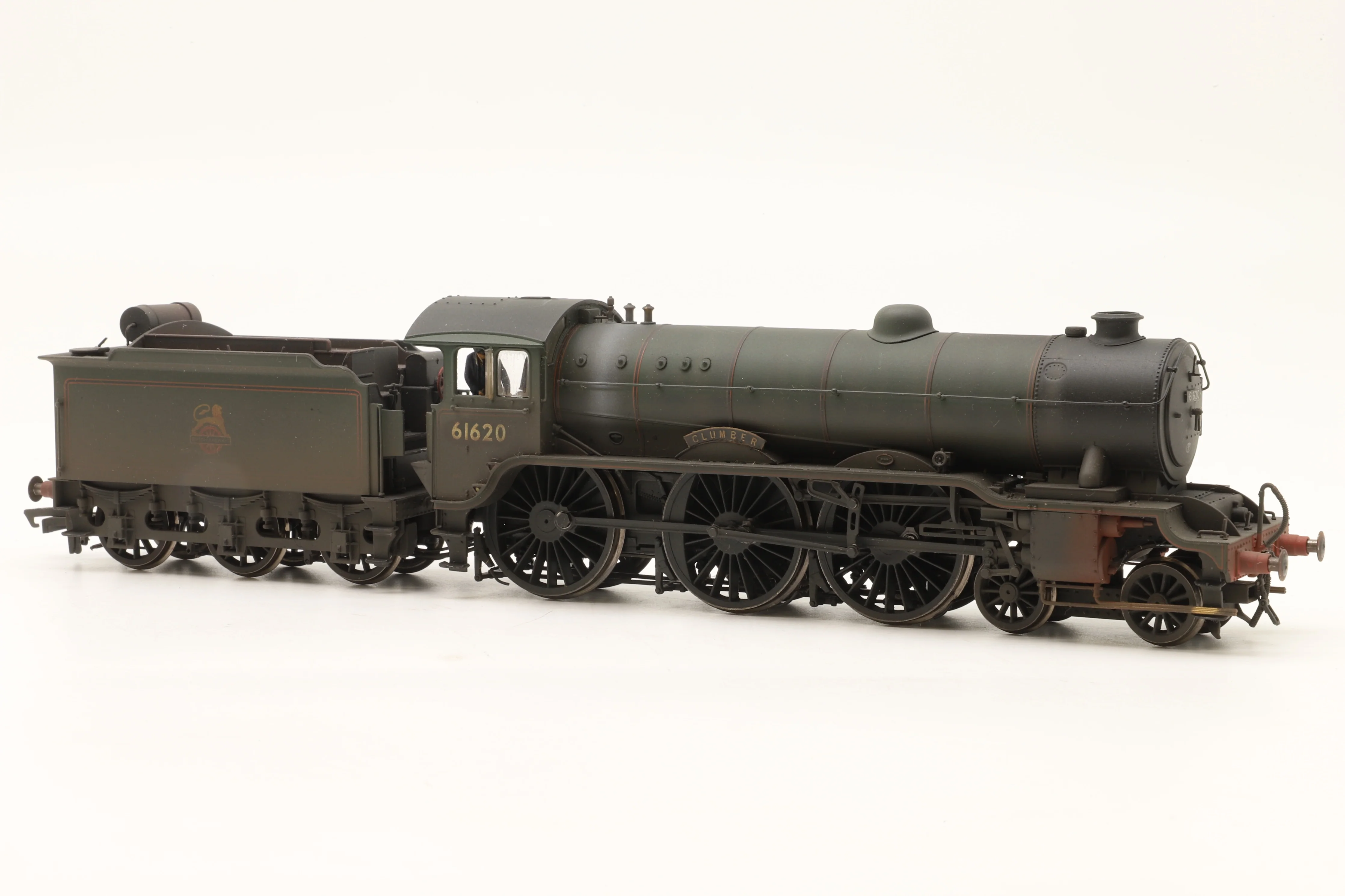 Hornby OO R3318 Class B17/6 '61620' 'Clumber' BR Lined Green E/C Weathered, Renamed & DCC Sound