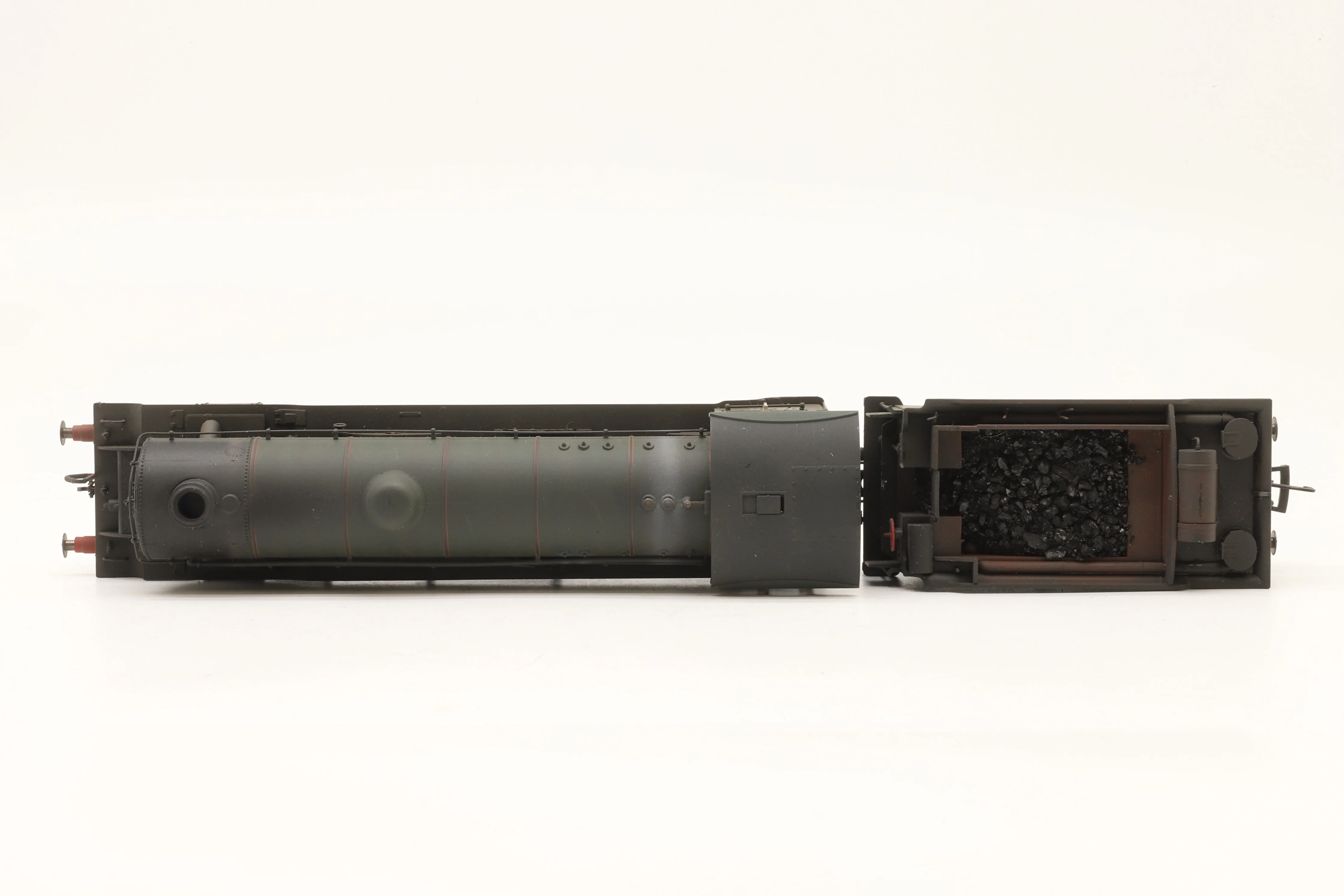 Hornby OO R3318 Class B17/6 '61620' 'Clumber' BR Lined Green E/C Weathered, Renamed & DCC Sound - Image 5