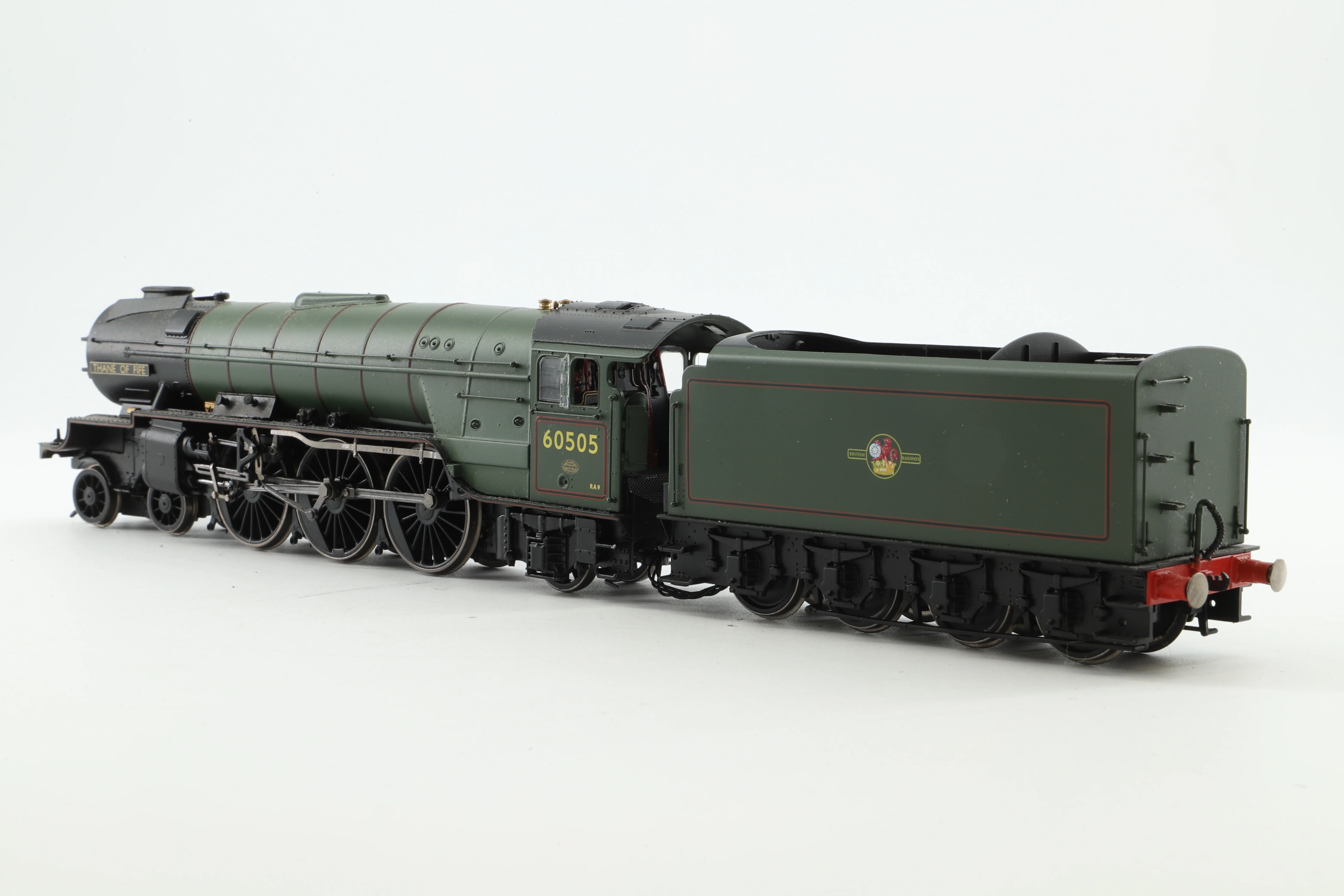 Hornby OO R3831 Thompson Class A2/2 60505 'Thane of Fife' in Lined BR Green w/ Late Crests - Image 5