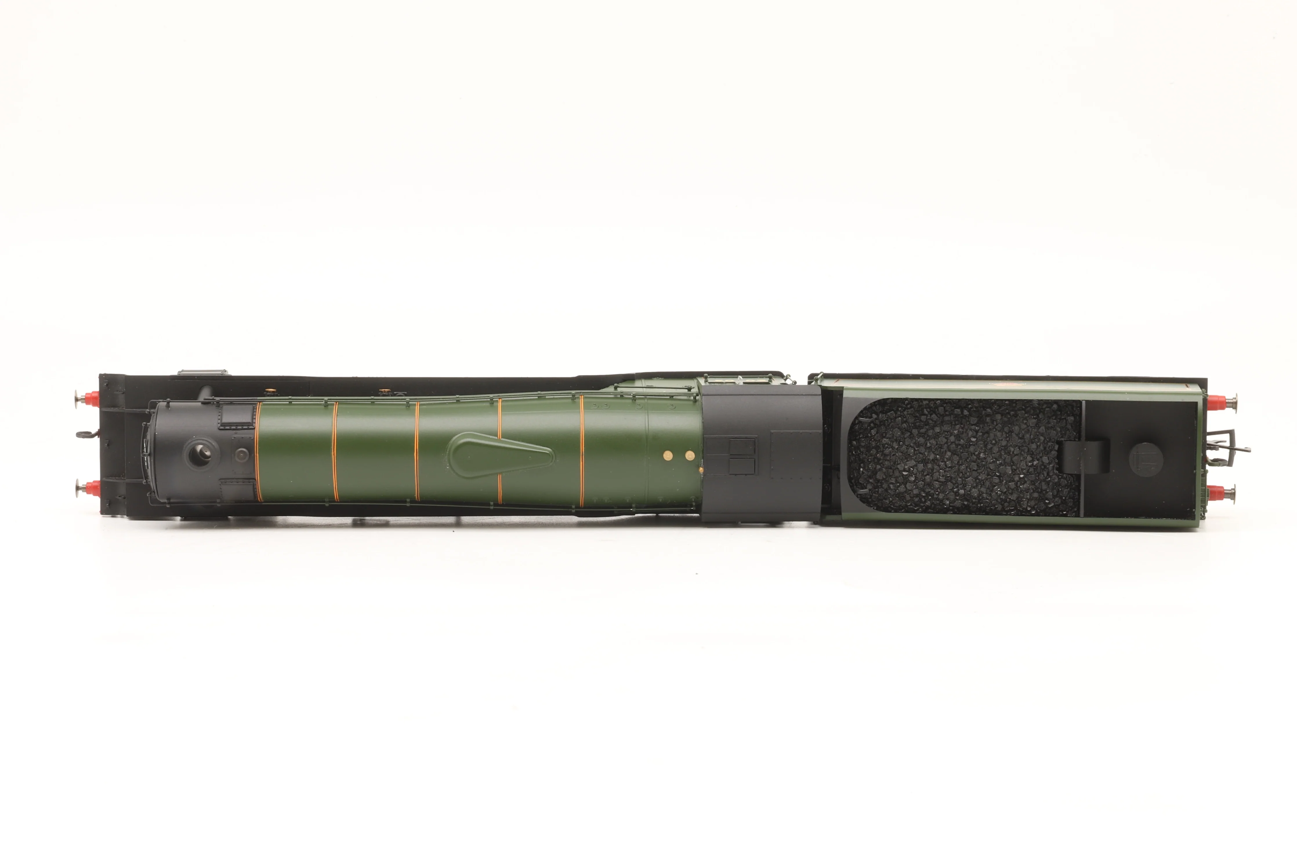Hornby OO R39915 BR A3 Class 'Flying Scotsman' w/Steam Generator, Diecast Footplate & Flickering Firebox DCC Sound - Image 5