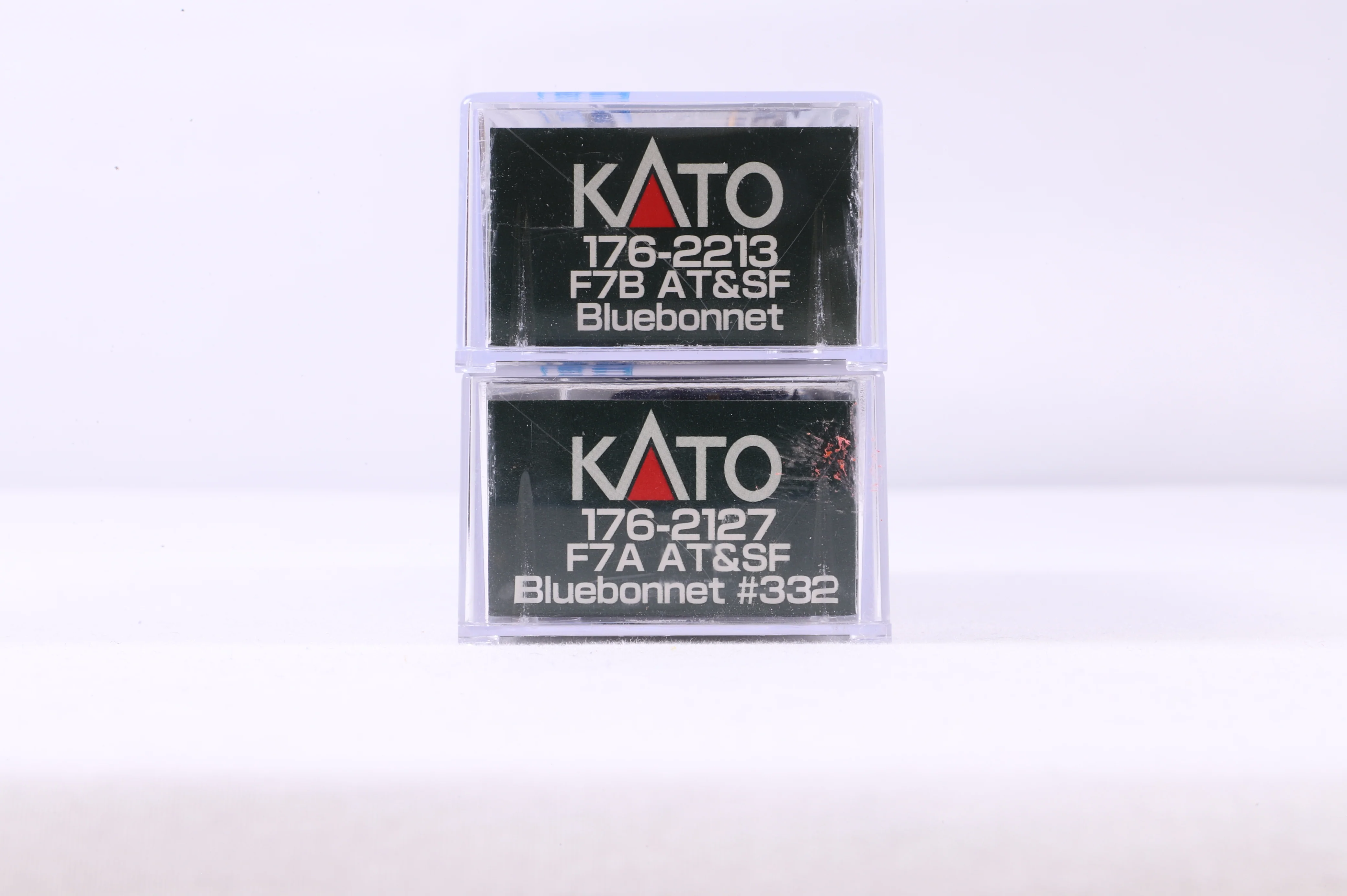 Kato N 176-2213&2127 F7A&B AT&SF Bluebonnet '332' - Image 3