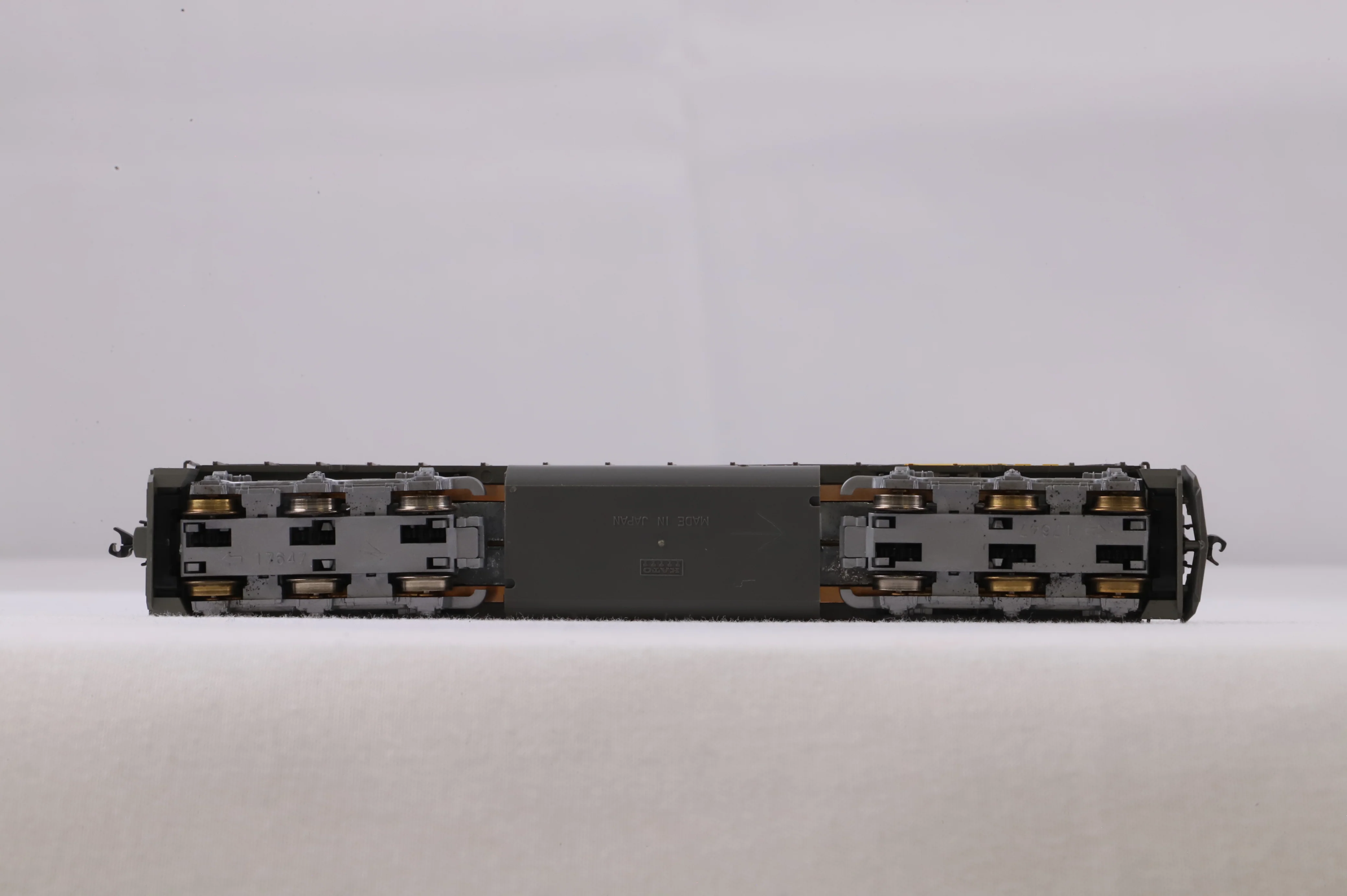 Kato N 176-4812 SD40-2 Early UP '3145' Diesel Locomotive Renumbered - Image 3