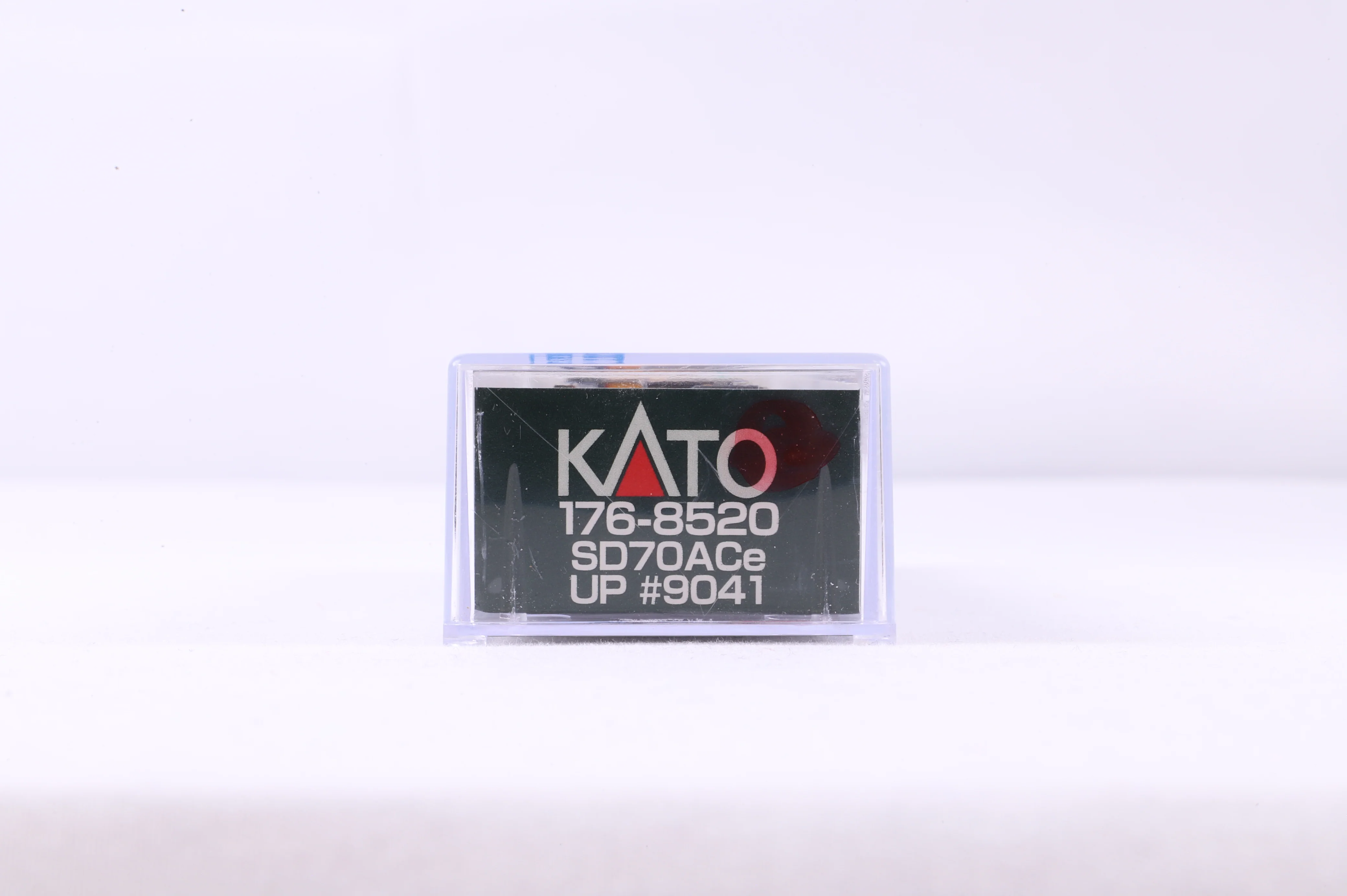 Kato N 176-8520 SD70ACe UP '9041' - Image 2
