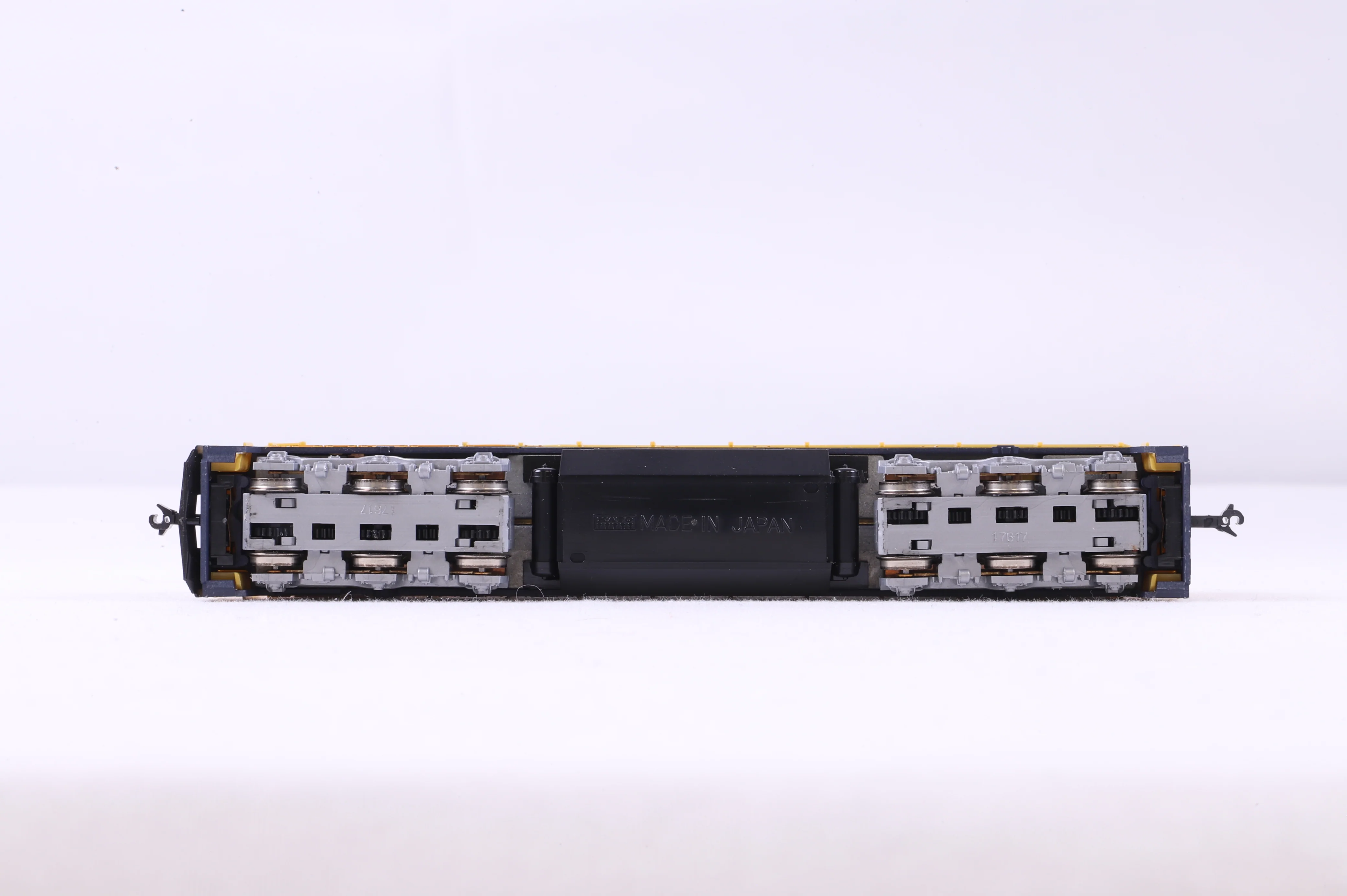 Kato N C30-7 Santa Fe '8040', DCC Fitted - Image 5