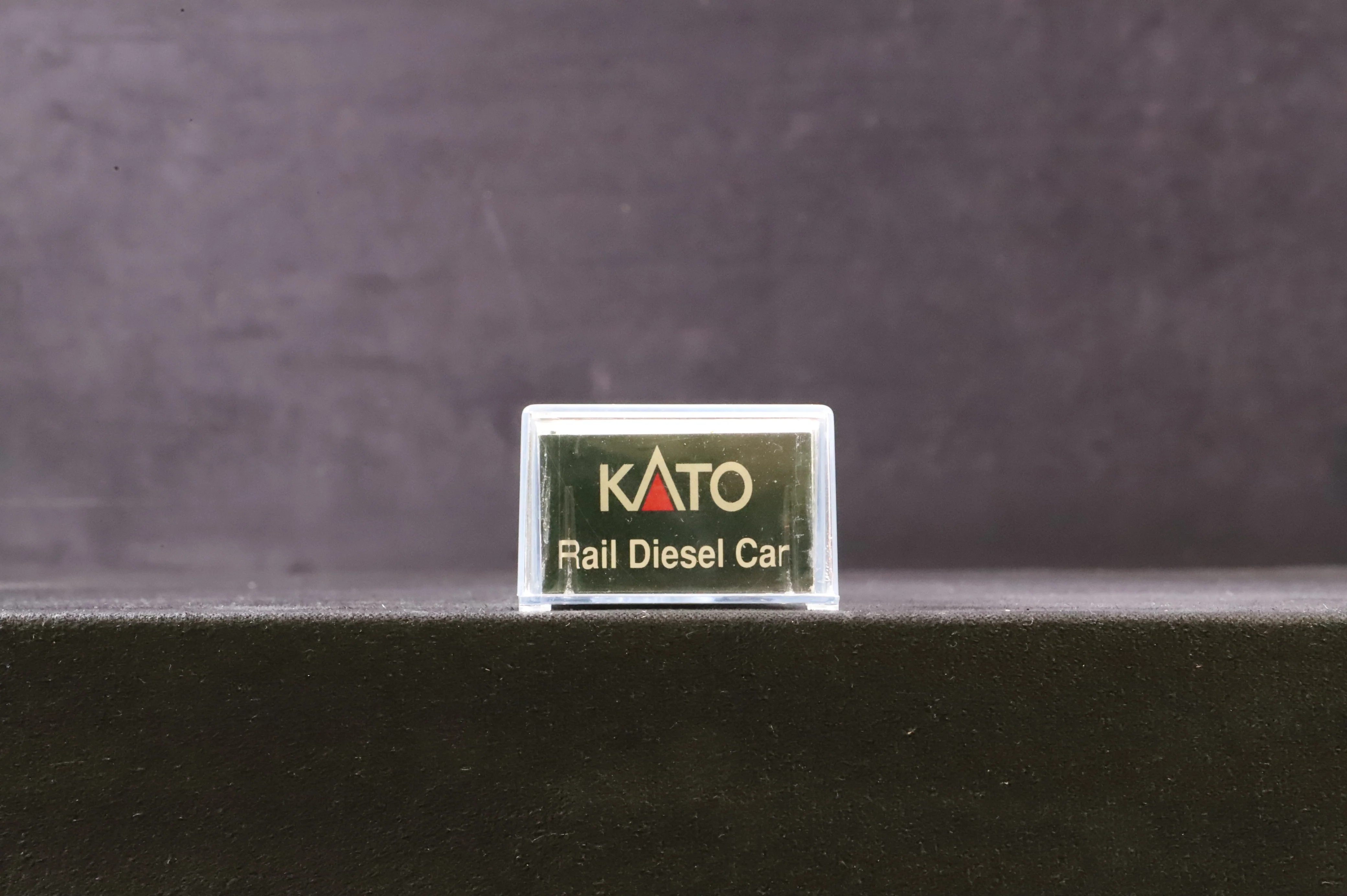 Kato N Gauge 166-0003 Budd Diesel Railcar D-200 in Canadian National Livery - Image 7