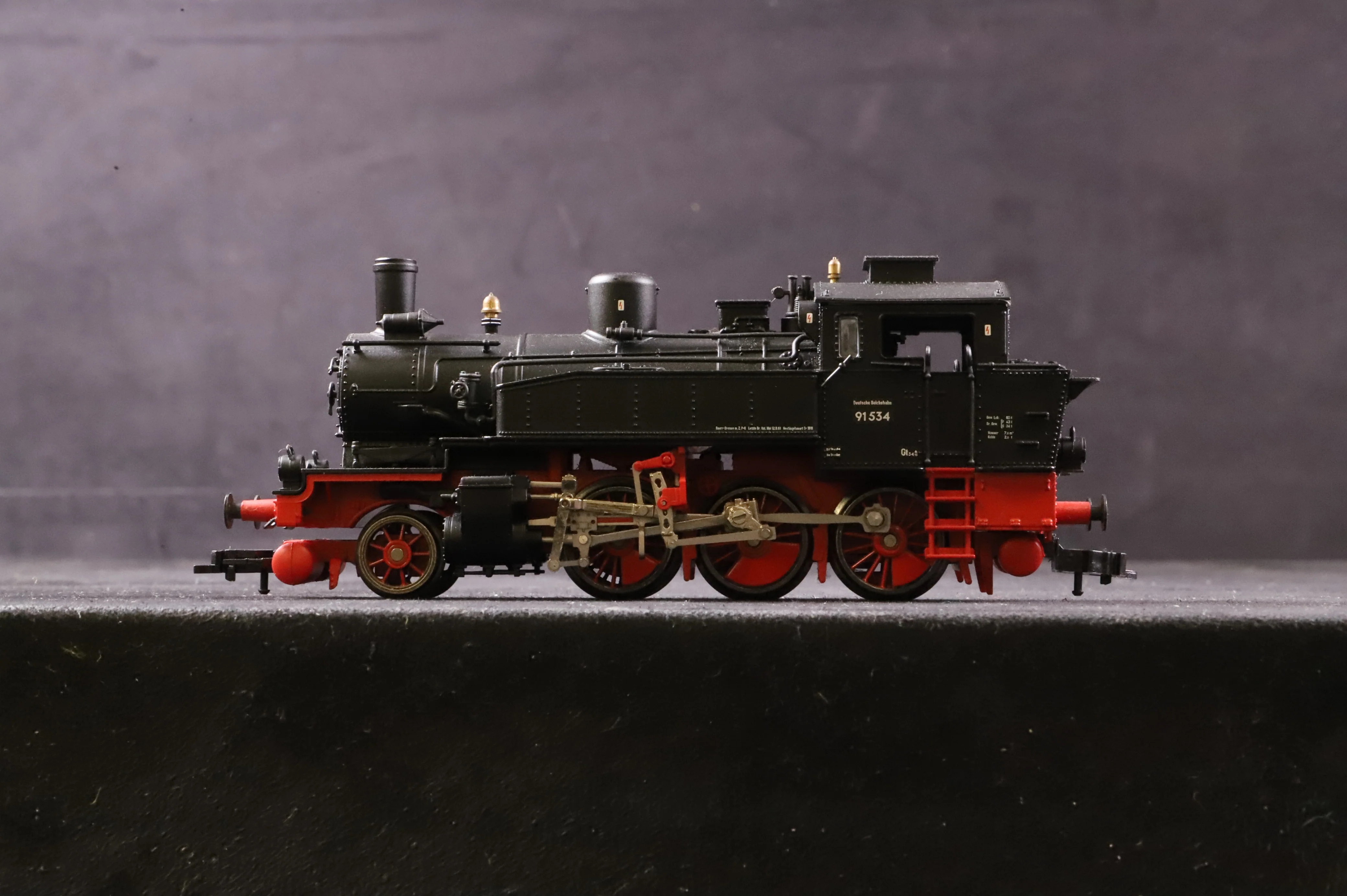Liliput HO L109102 BR 91 91534 in Deutsche Reichsbahn Black/Red - Image 2