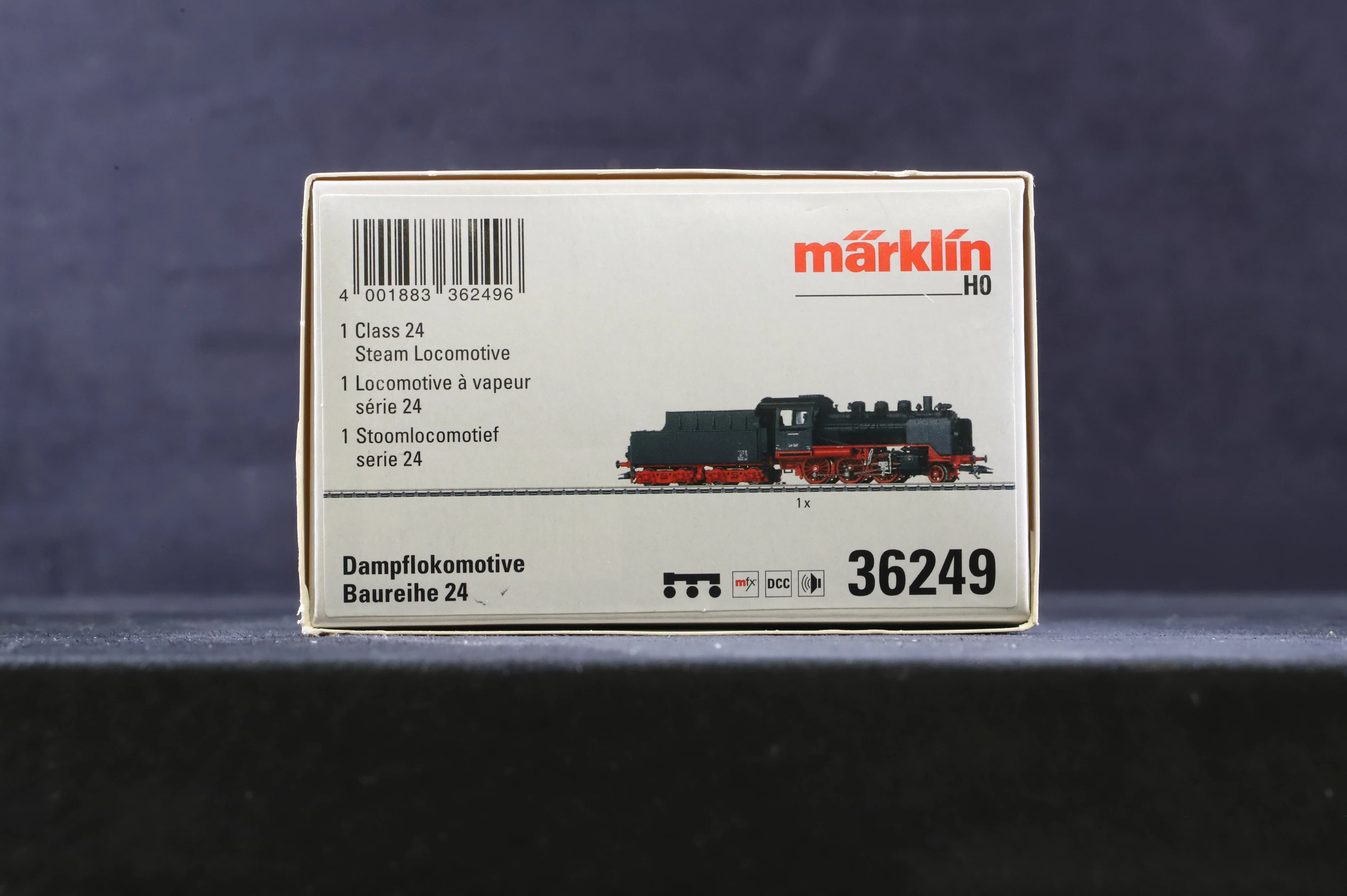 Marklin HO 36249 BR 24 24061 in DB Black/Red MFX 3-Rail - Image 3