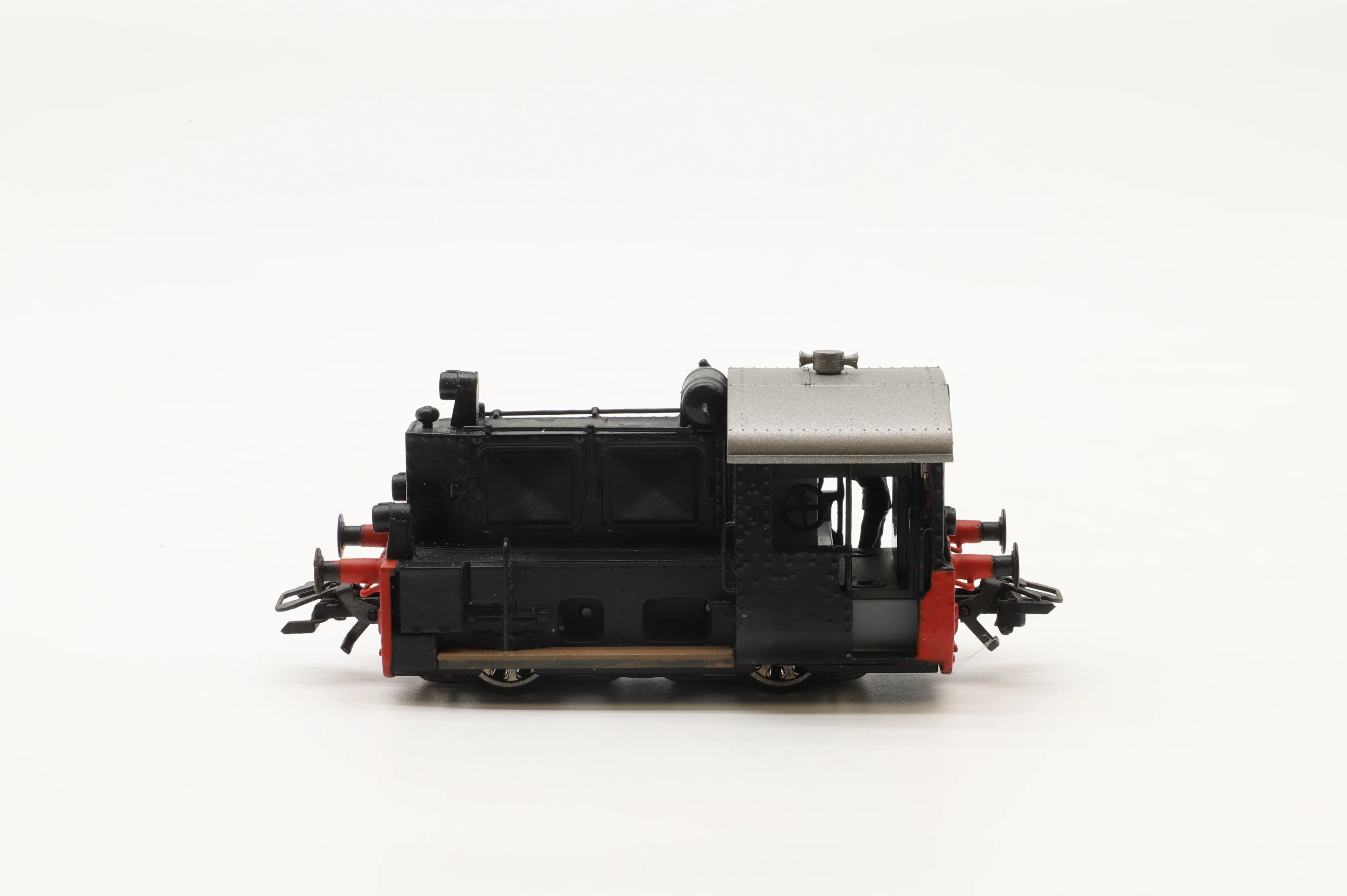 Marklin HO 37475 BR E69 Electric Locomotive 3 Rail Digital - Image 3