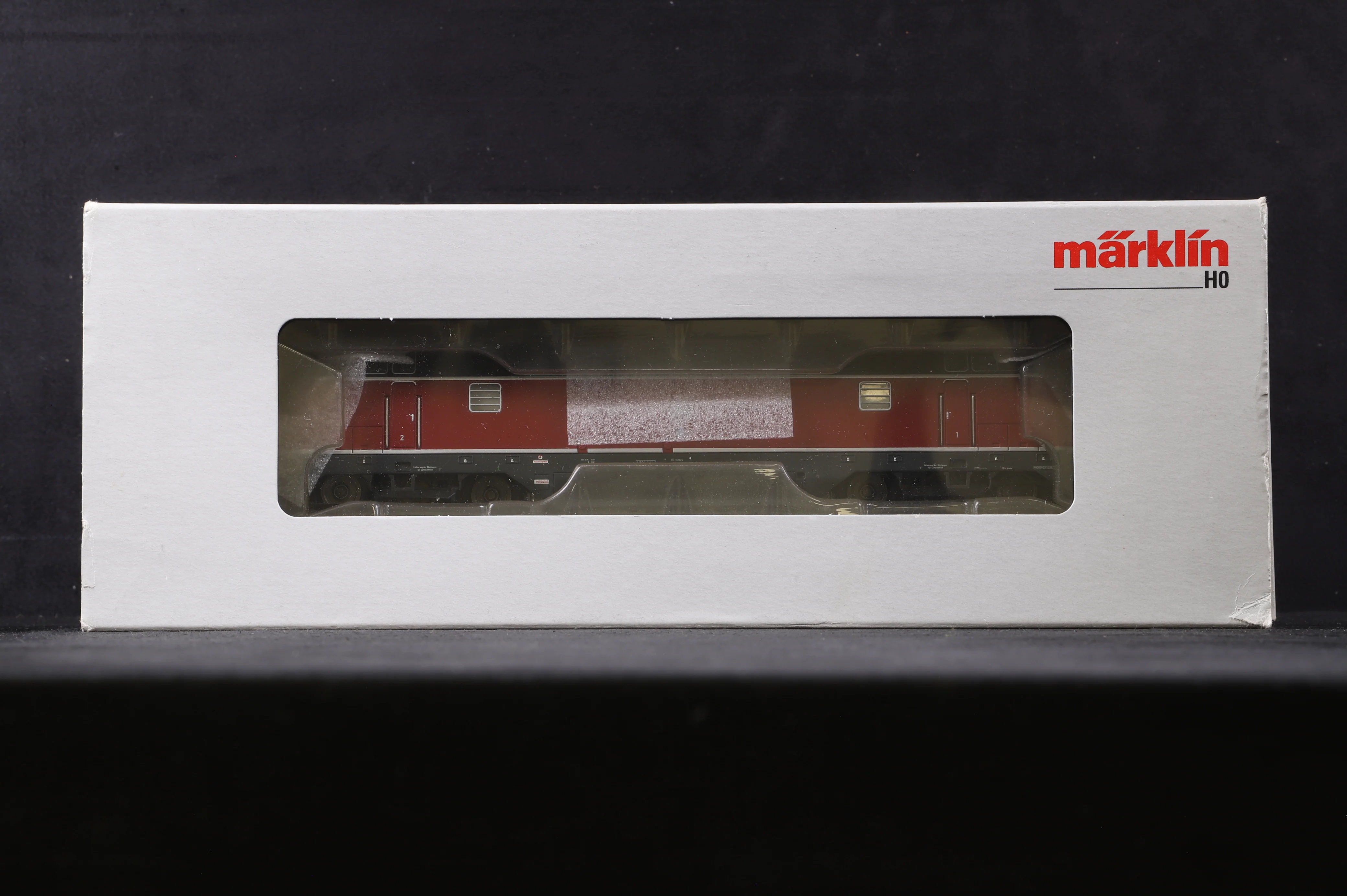 Marklin HO 39303 BR V300 in DB Crimson/Black MFX 3-Rail Unnumbered